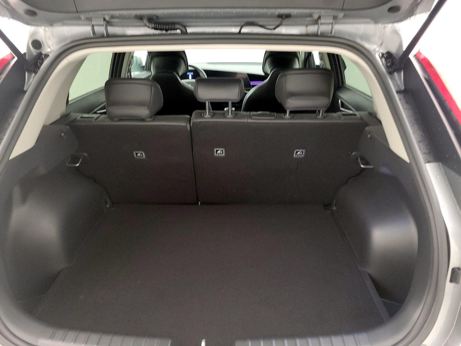 2024 Kia Niro EX Touring - Photo 23