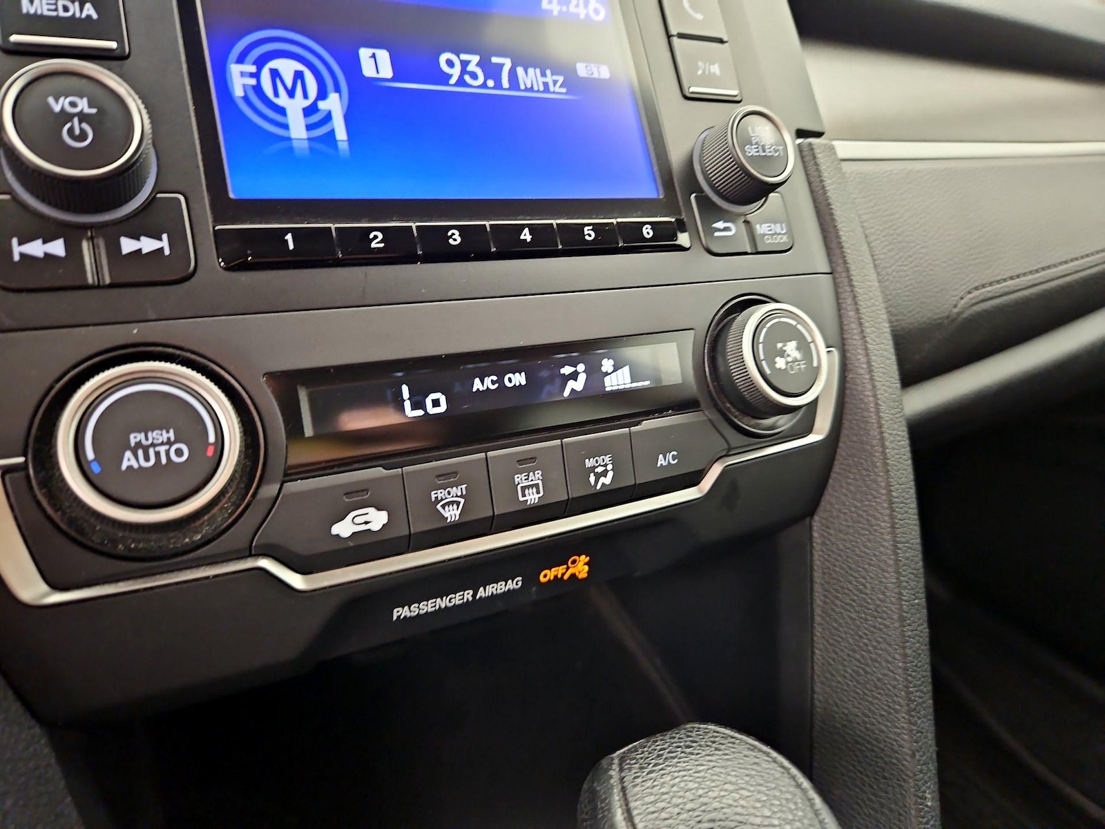2019 Honda Civic LX - Photo 17