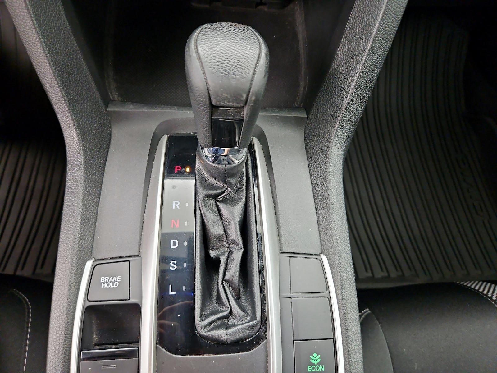 2019 Honda Civic LX - Photo 18