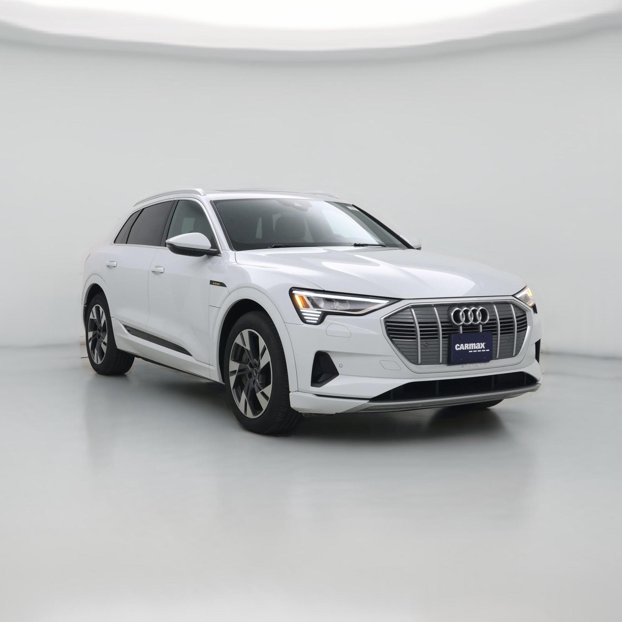 Thumbnail: 2022 Audi e-tron - 1