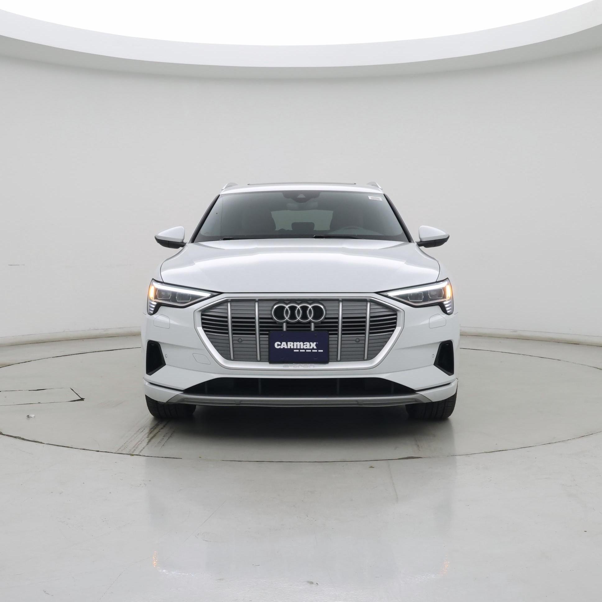 Thumbnail: 2022 Audi e-tron - 5