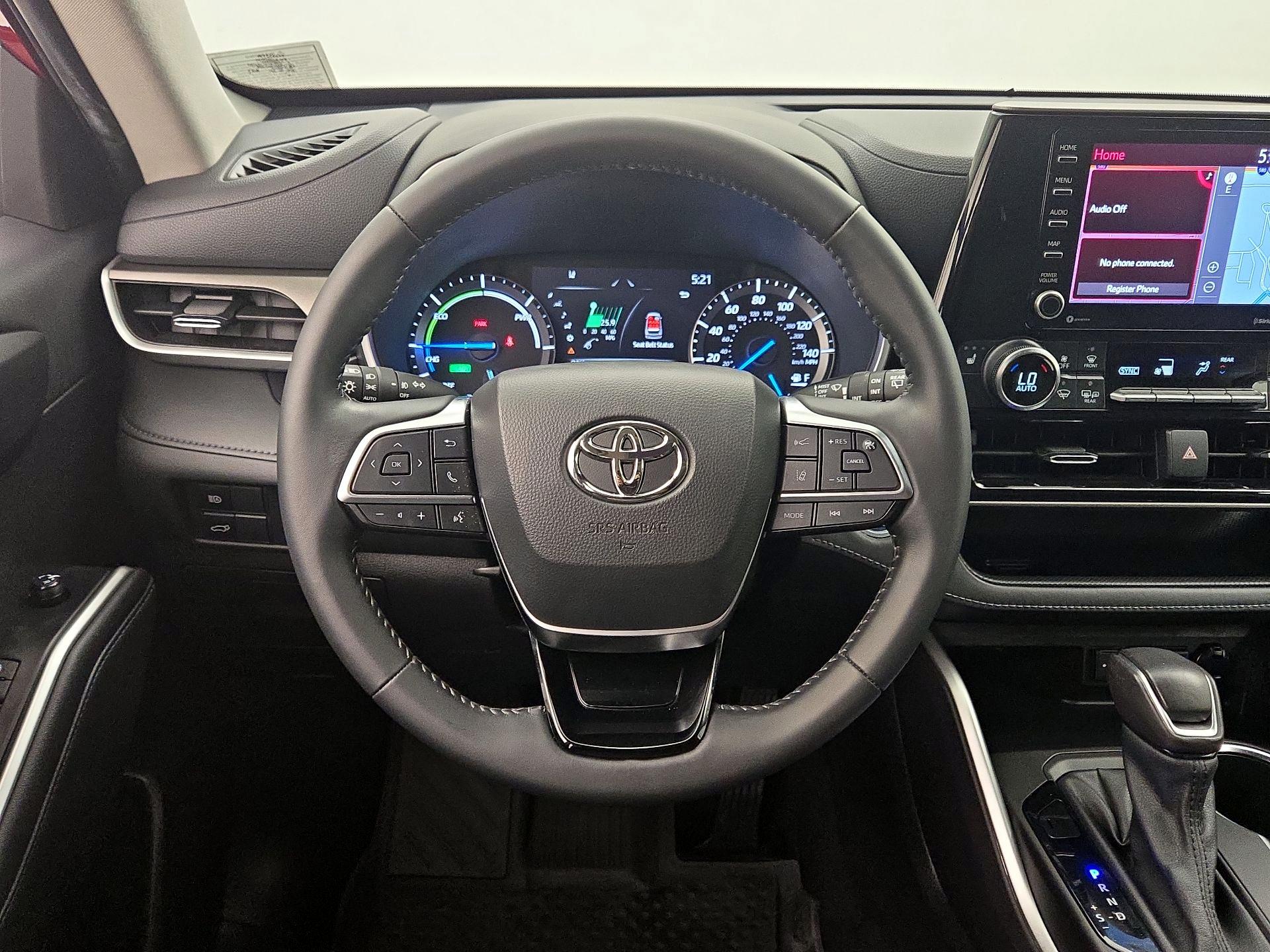 Thumbnail: 2021 Toyota Highlander - 10