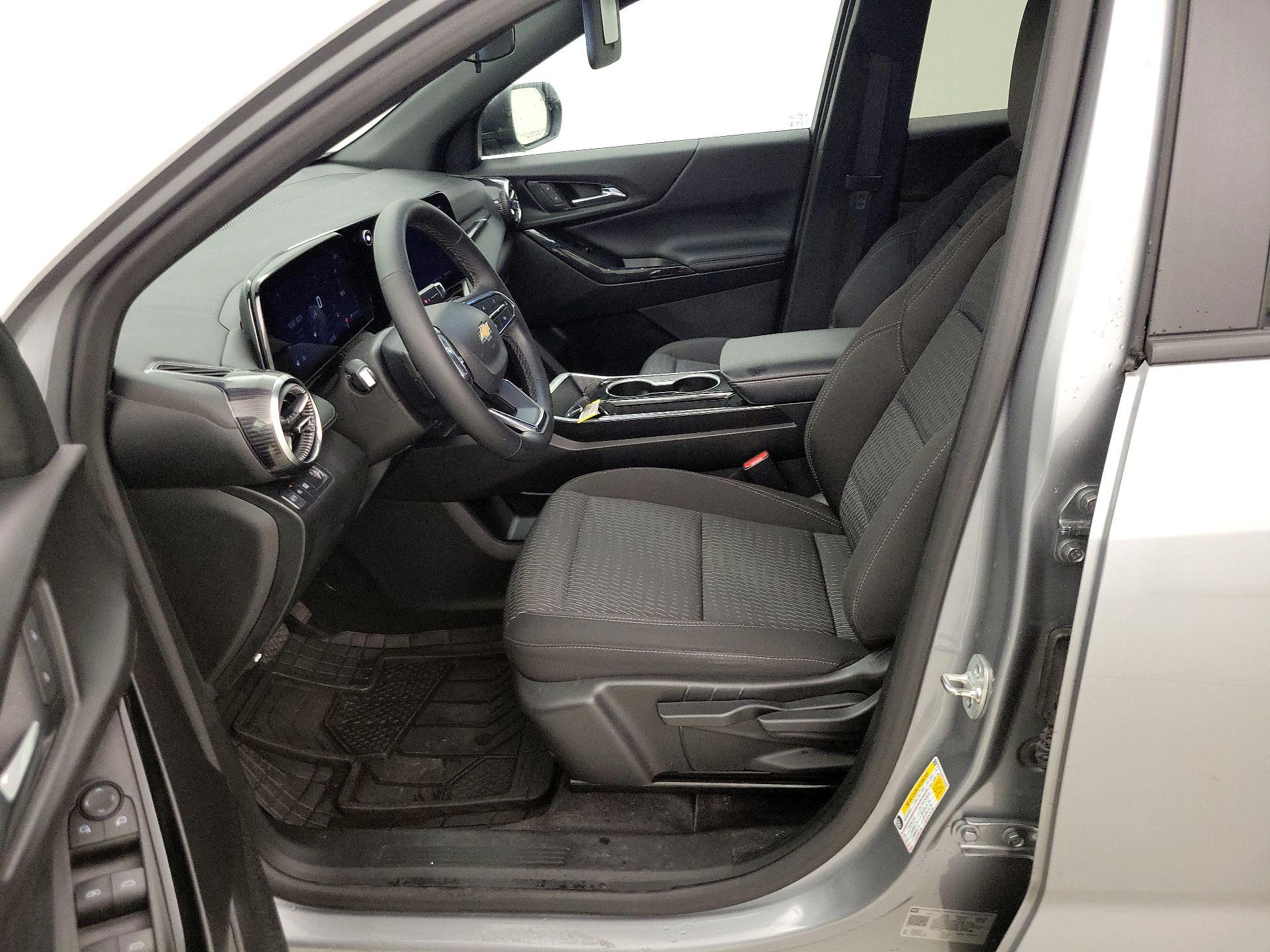 Thumbnail: 2025 Chevrolet Equinox - 11