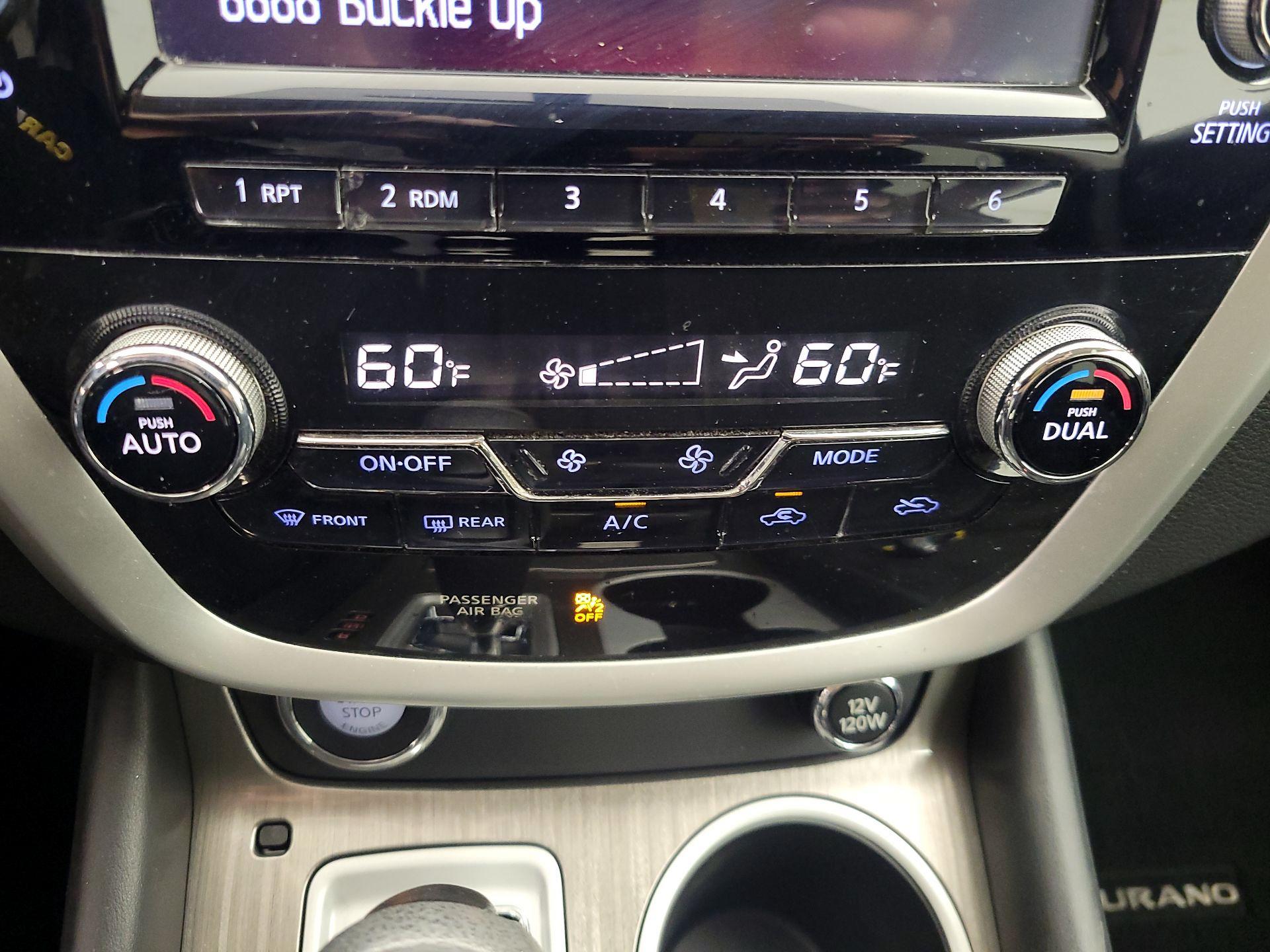 Thumbnail: 2015 Nissan Murano - 16