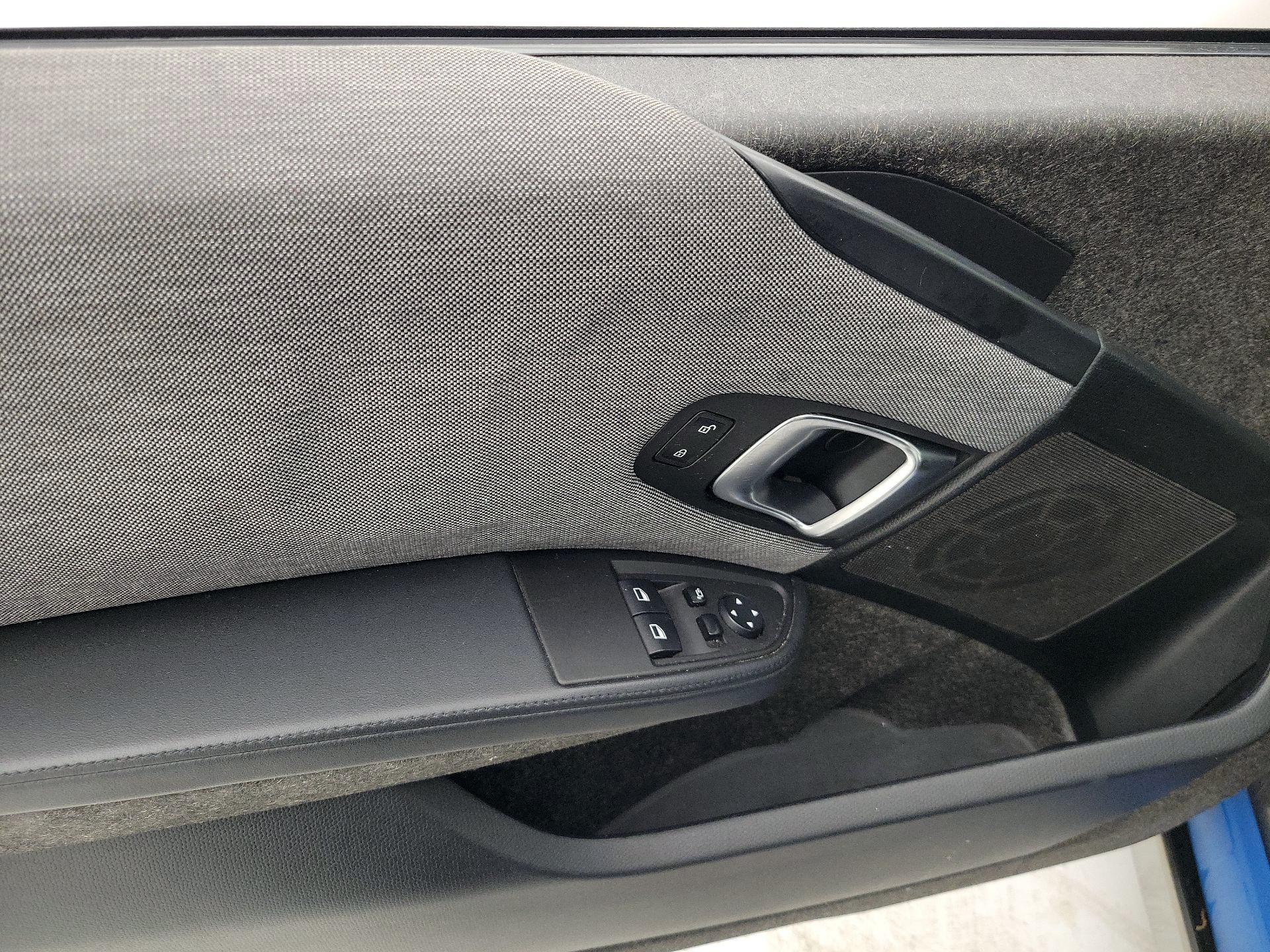 Thumbnail: 2016 BMW i3 - 12