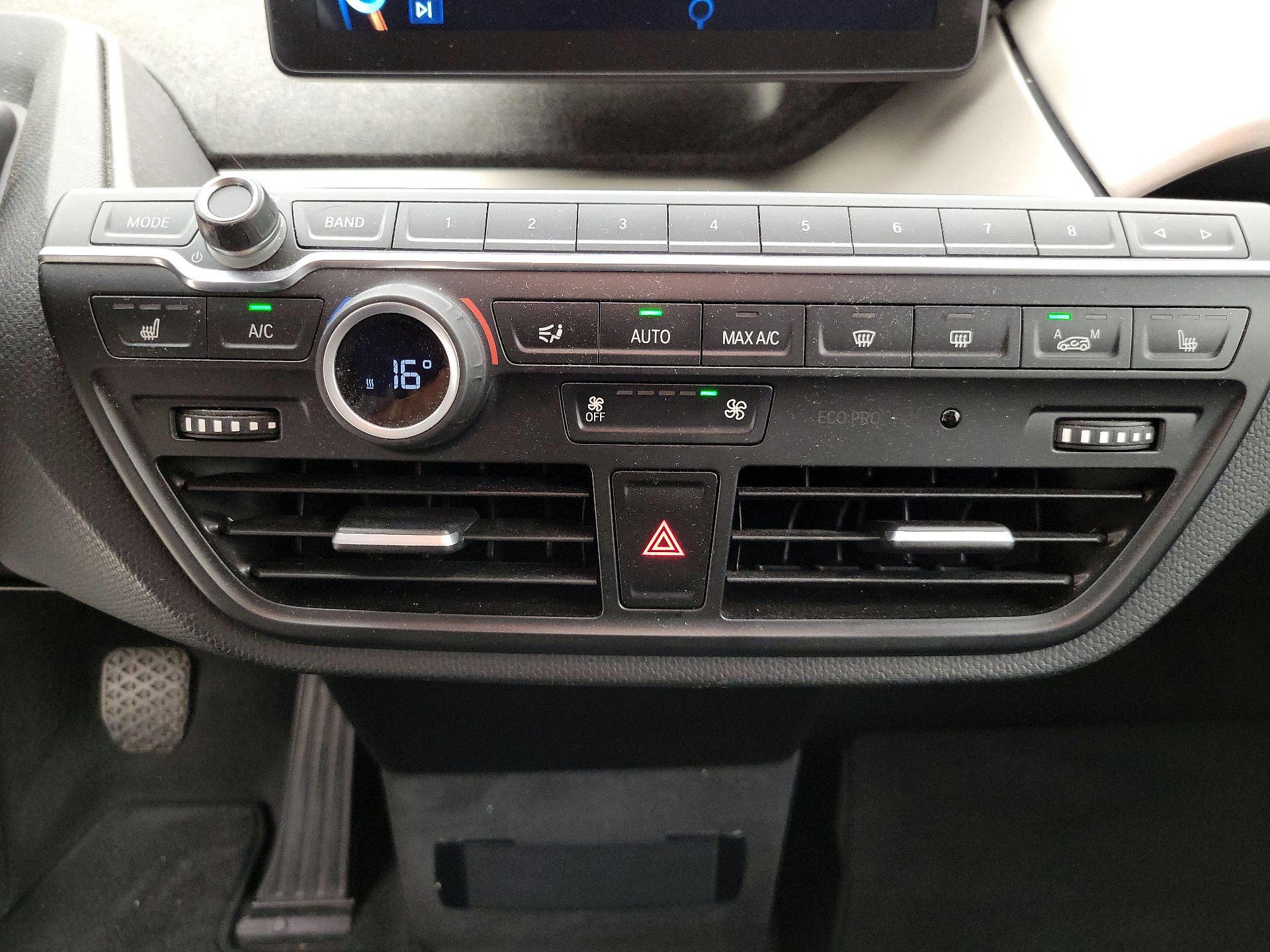 Thumbnail: 2016 BMW i3 - 16