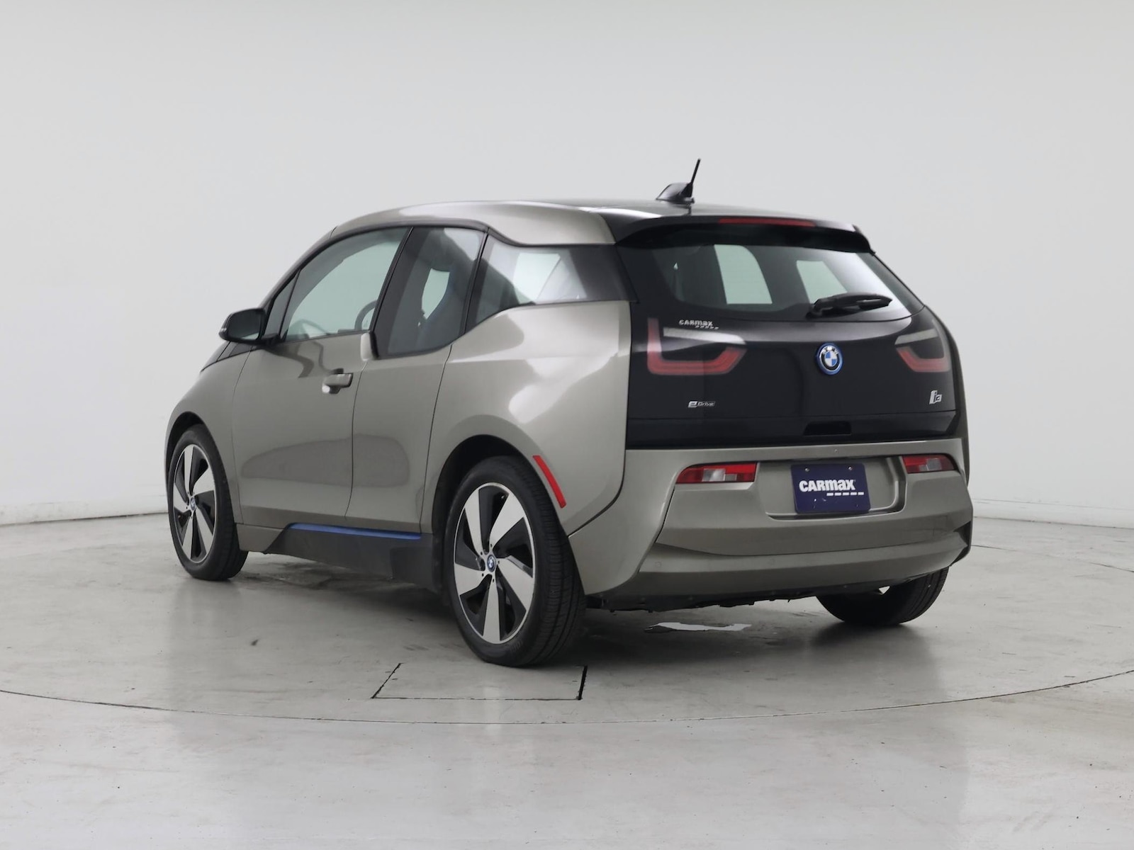 2016 BMW i3 Tera World - Photo 3