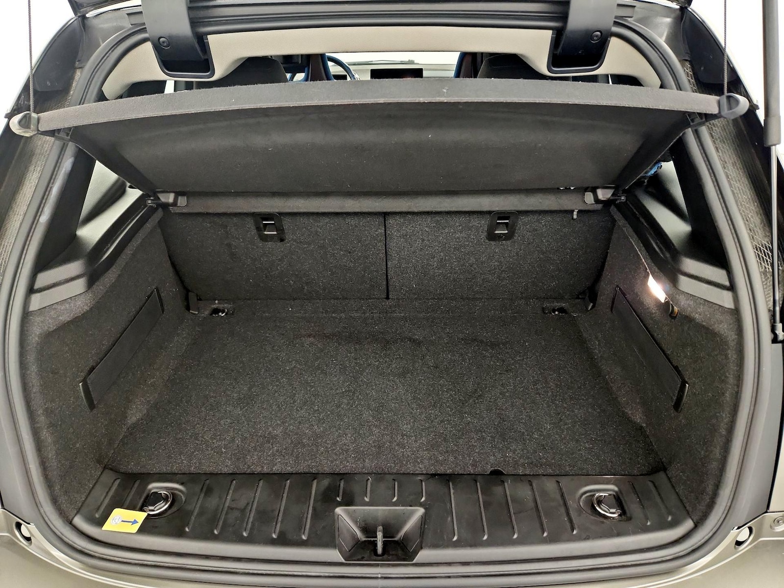 2016 BMW i3 Tera World - Photo 22