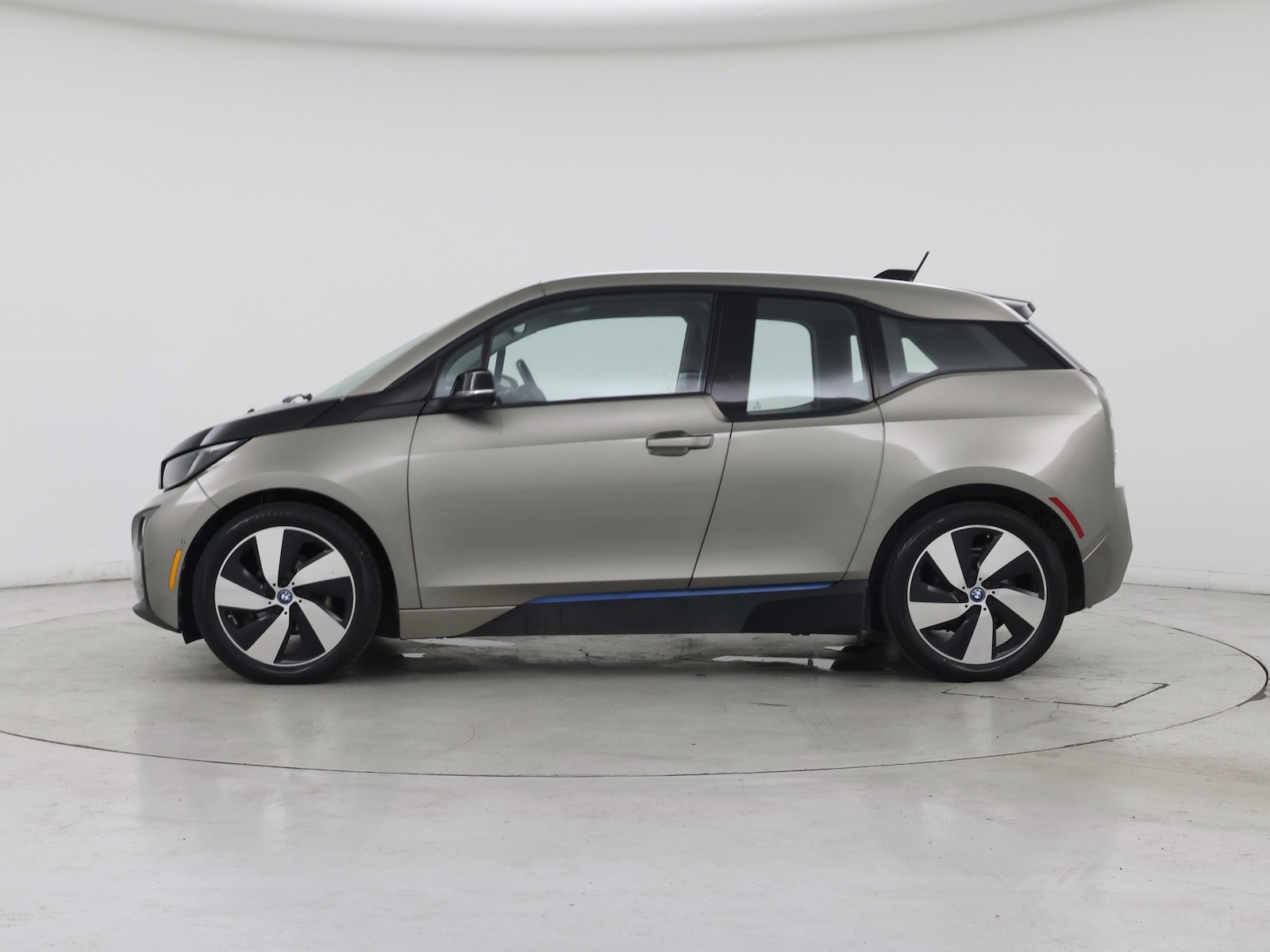 2016 BMW i3 Tera World - Photo 4