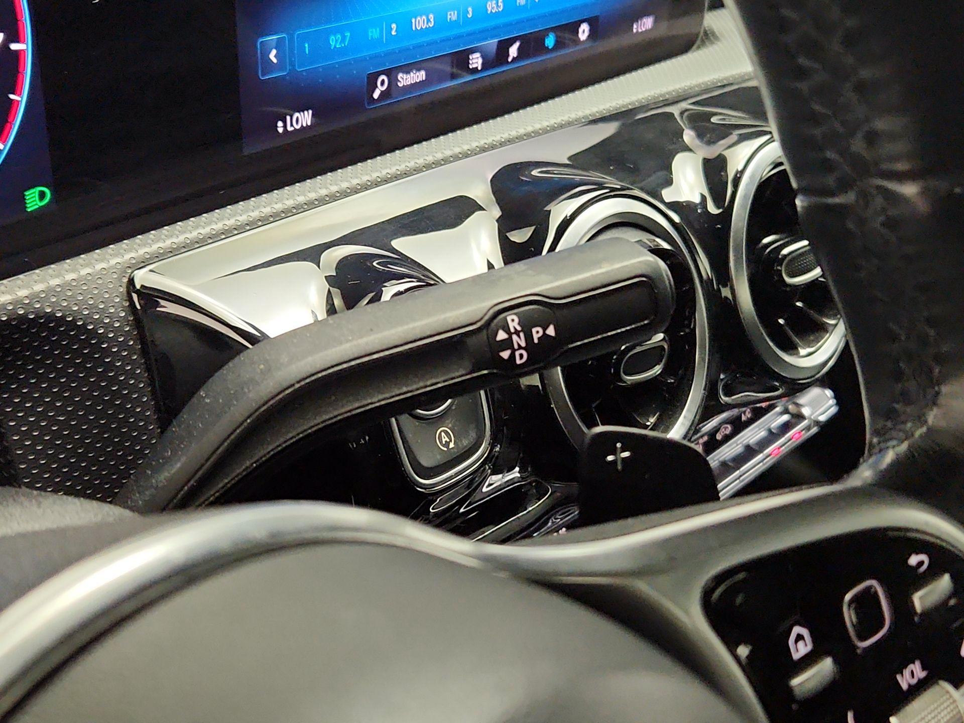 Thumbnail: 2020 Mercedes-Benz CLA - 17