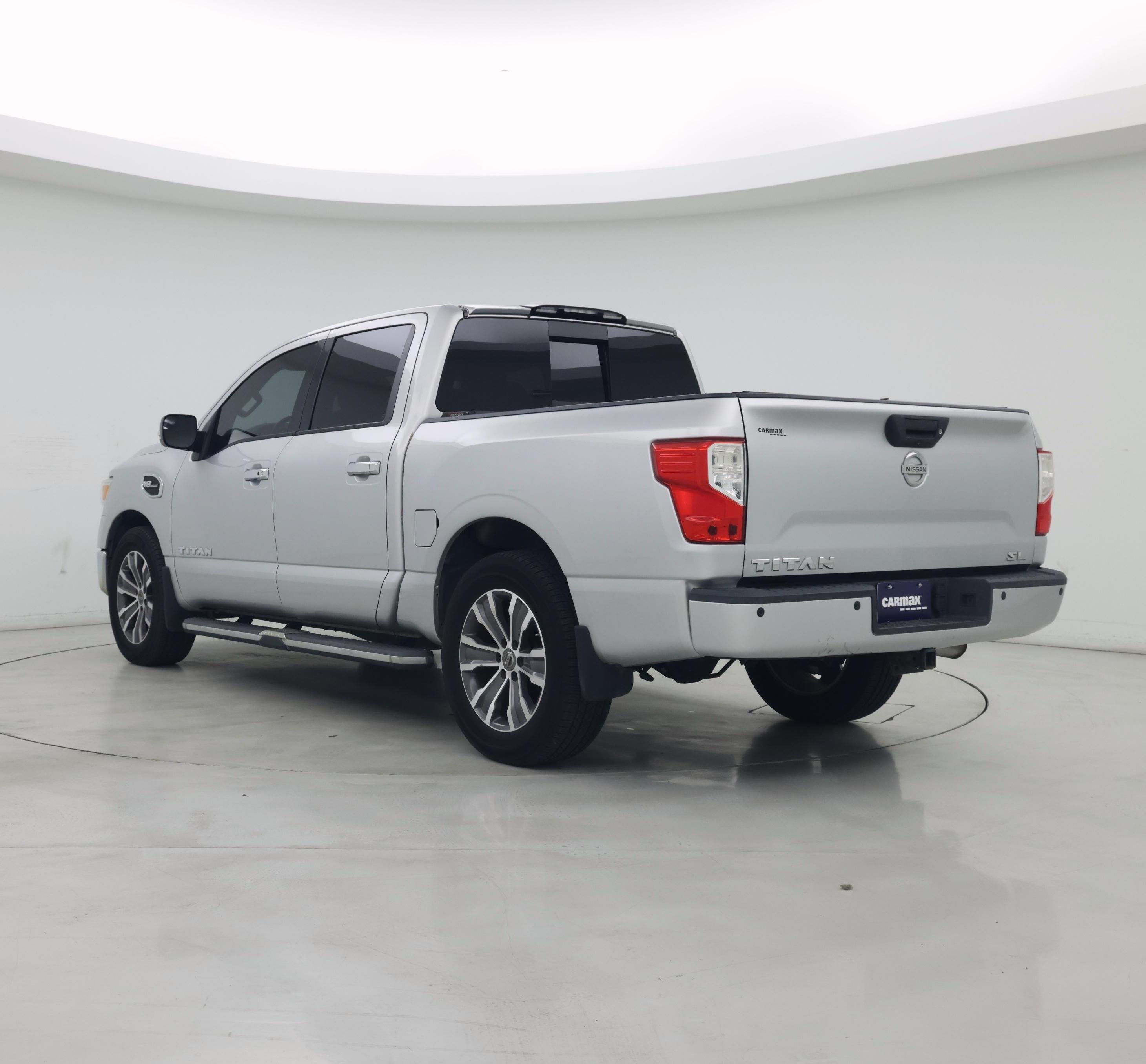 Thumbnail: 2017 Nissan Titan - 2