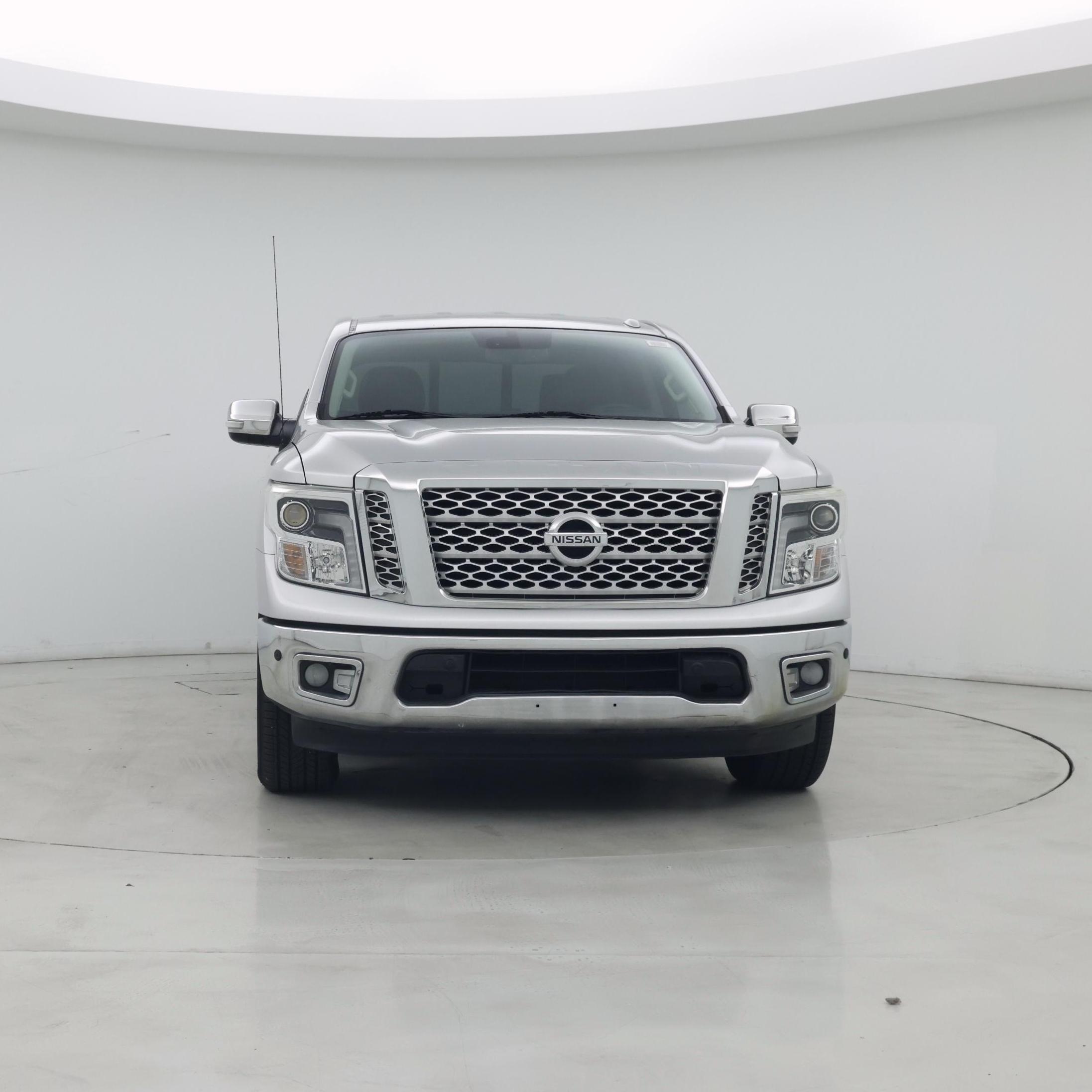 Thumbnail: 2017 Nissan Titan - 5