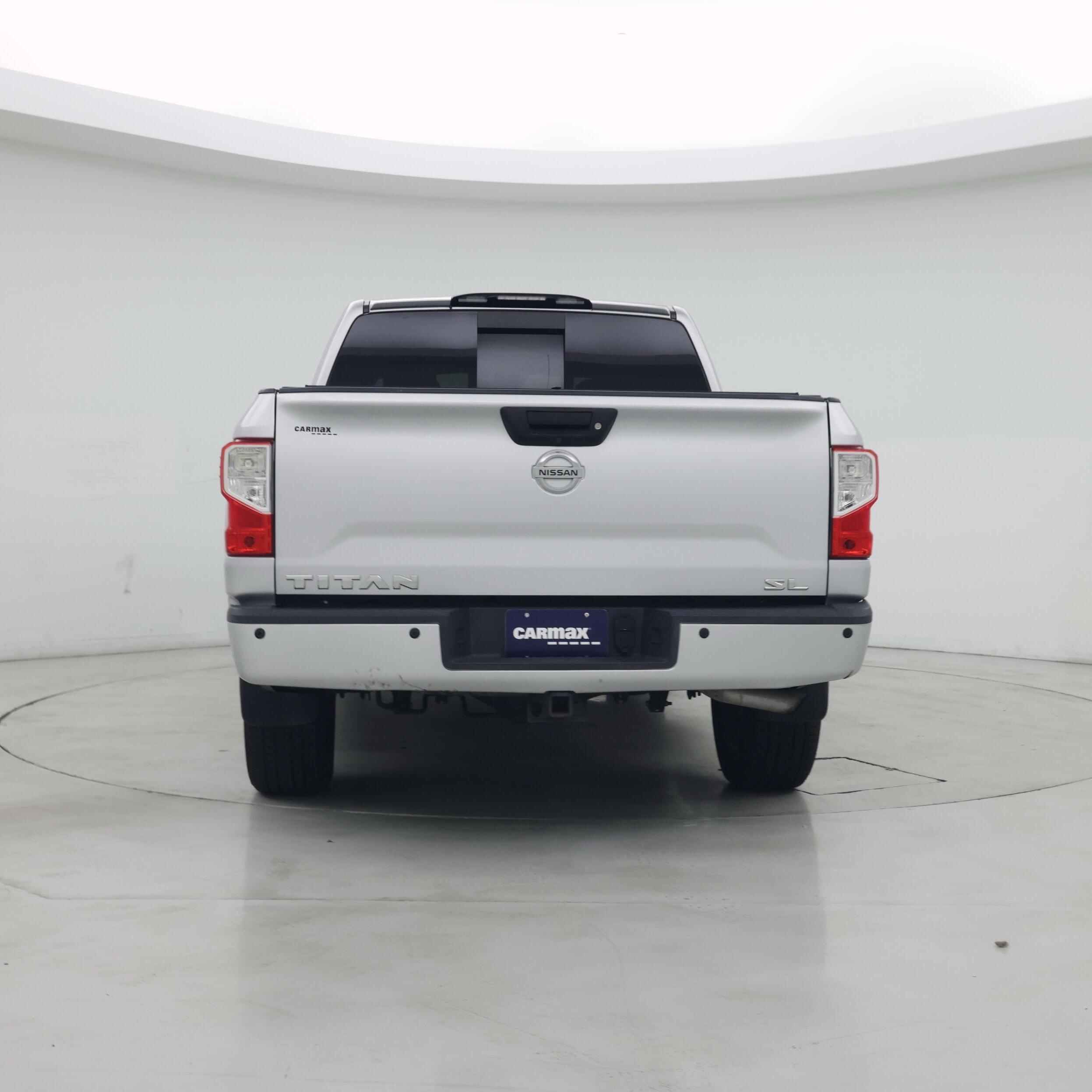 Thumbnail: 2017 Nissan Titan - 6