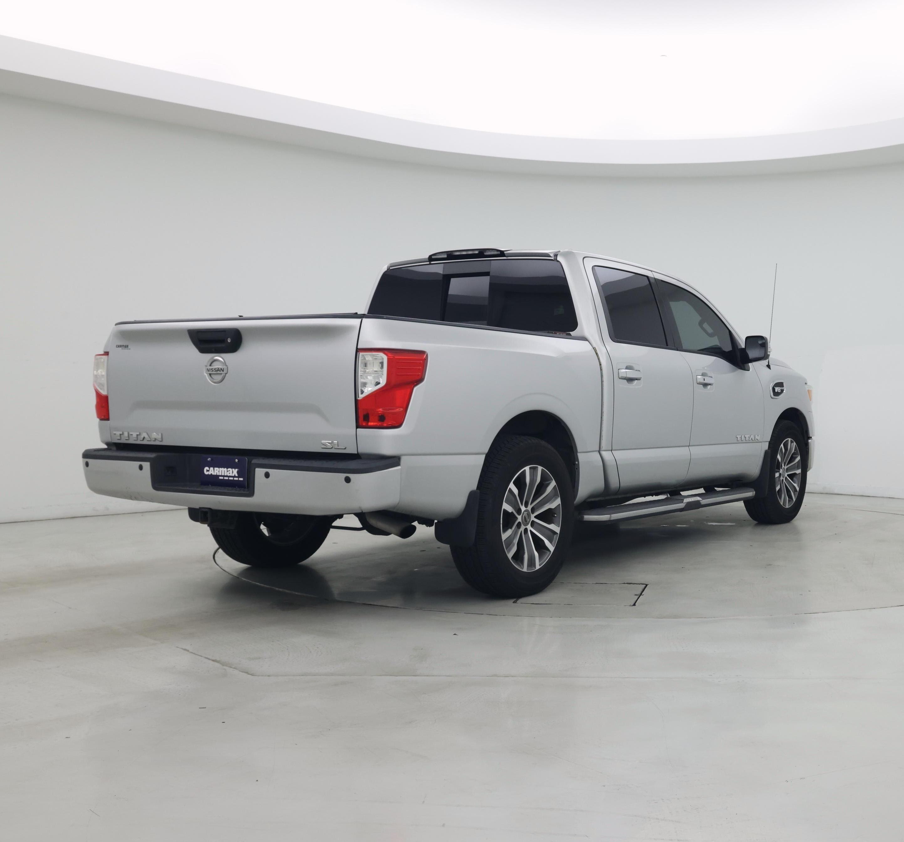 Thumbnail: 2017 Nissan Titan - 8