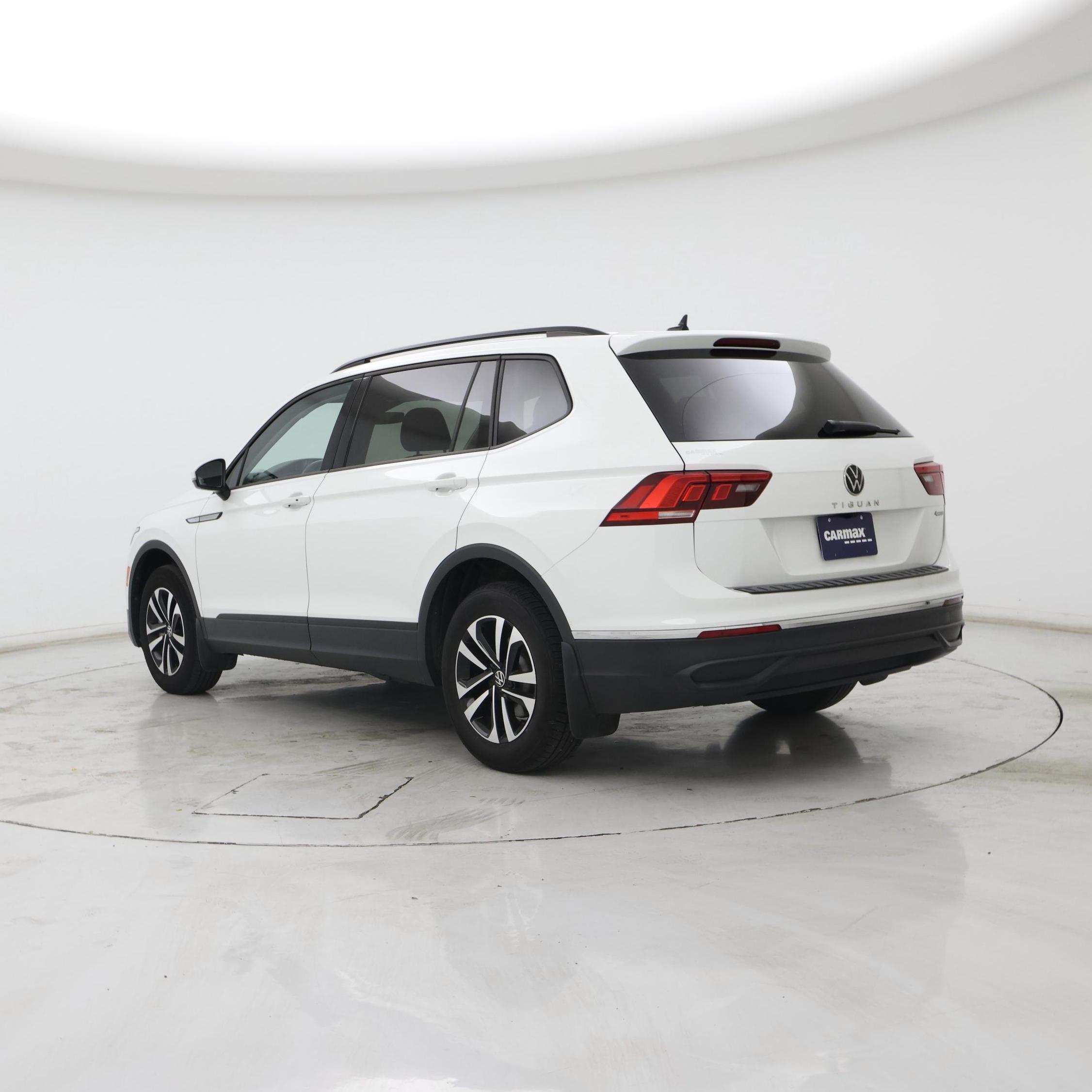 Thumbnail: 2024 Volkswagen Tiguan - 2