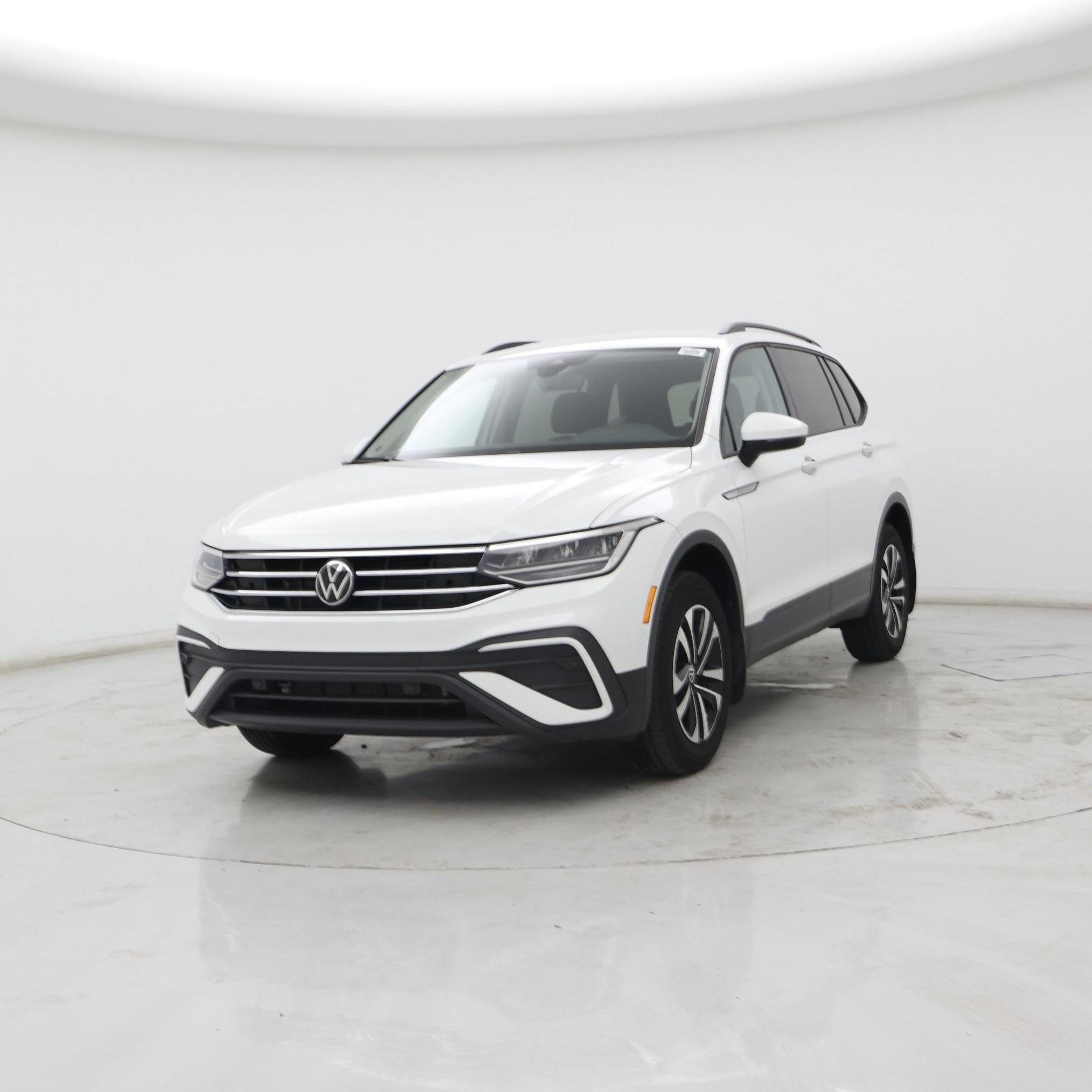 Thumbnail: 2024 Volkswagen Tiguan - 4