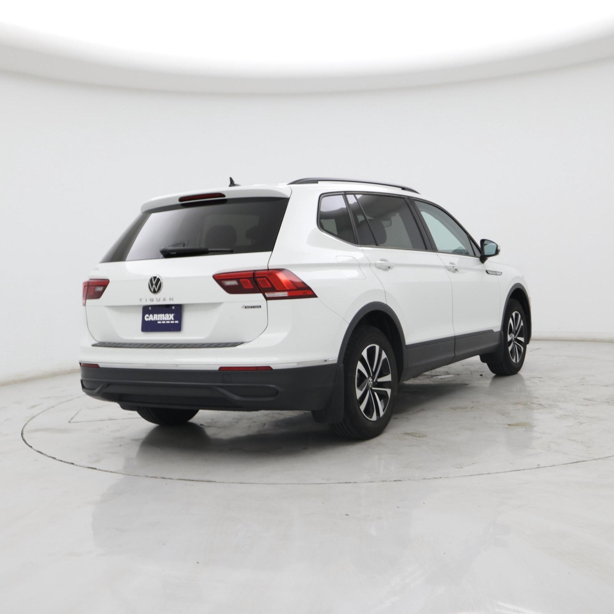 Thumbnail: 2024 Volkswagen Tiguan - 8