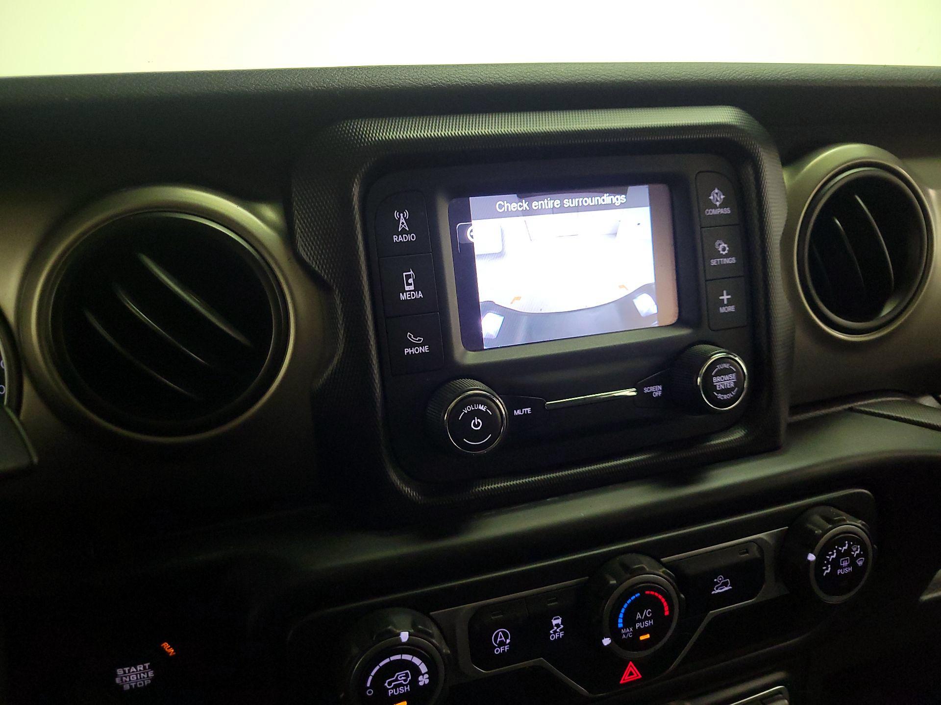 Thumbnail: 2020 Jeep Gladiator - 14