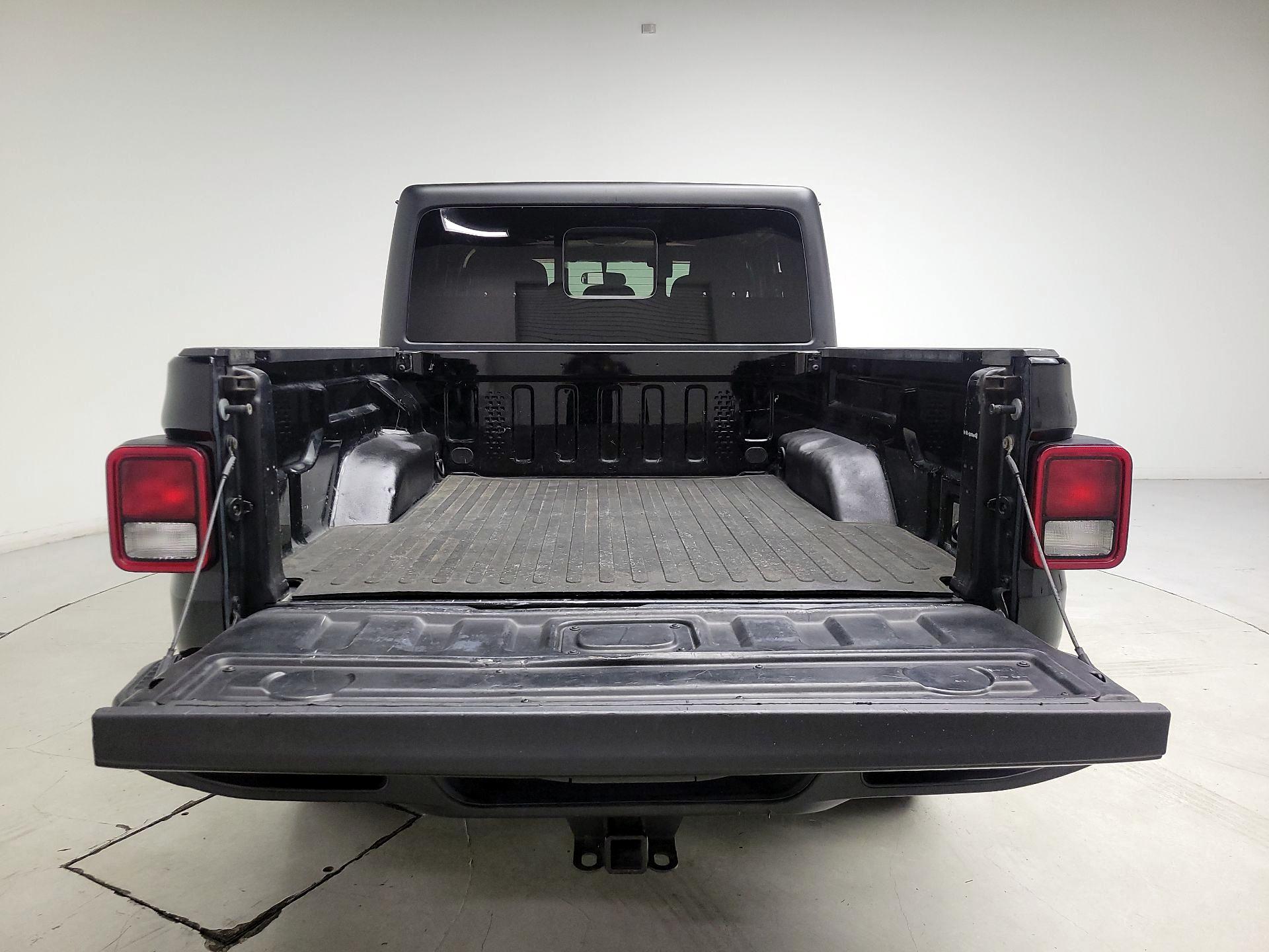 Thumbnail: 2020 Jeep Gladiator - 20