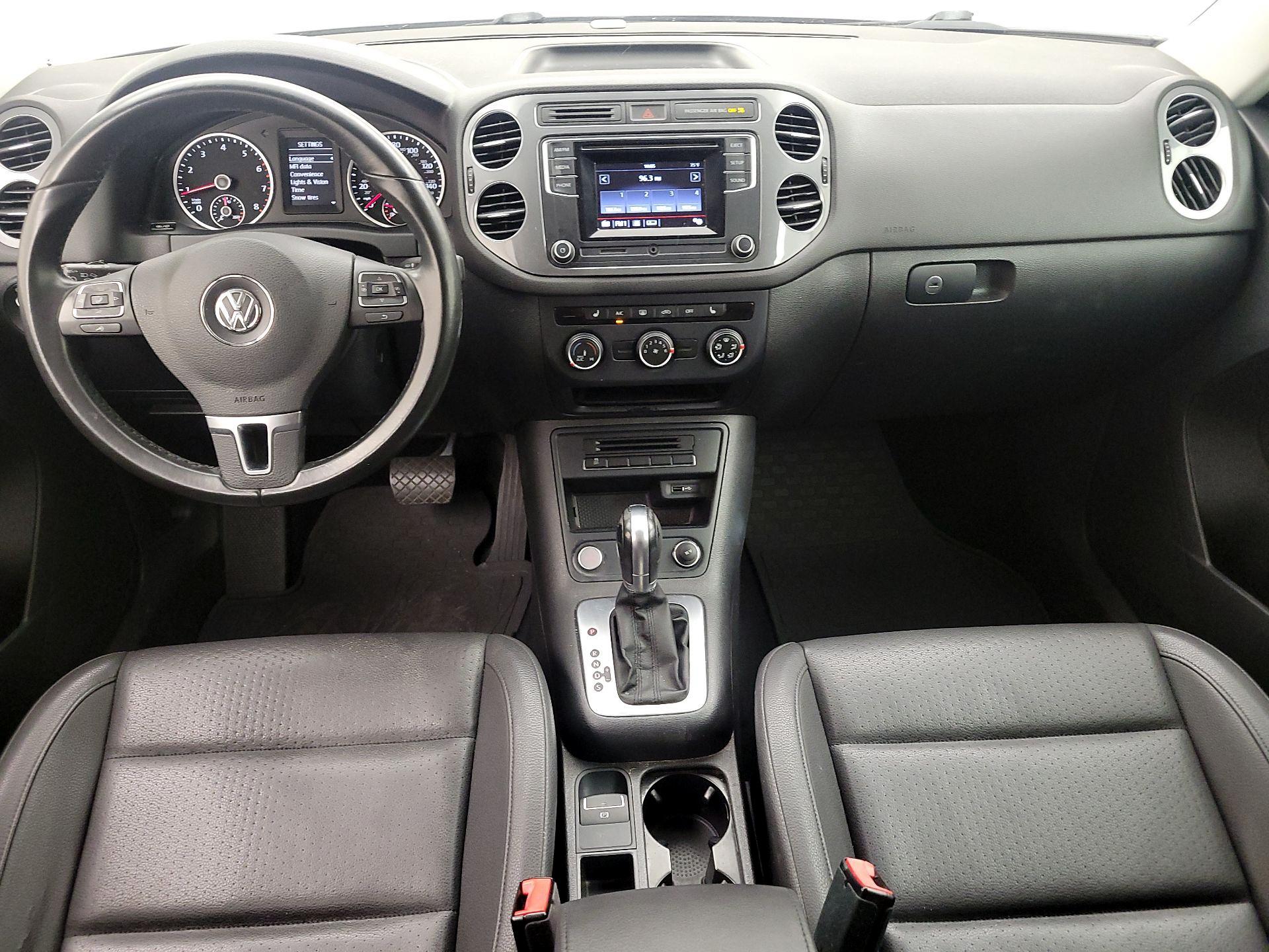 Thumbnail: 2016 Volkswagen Tiguan - 9