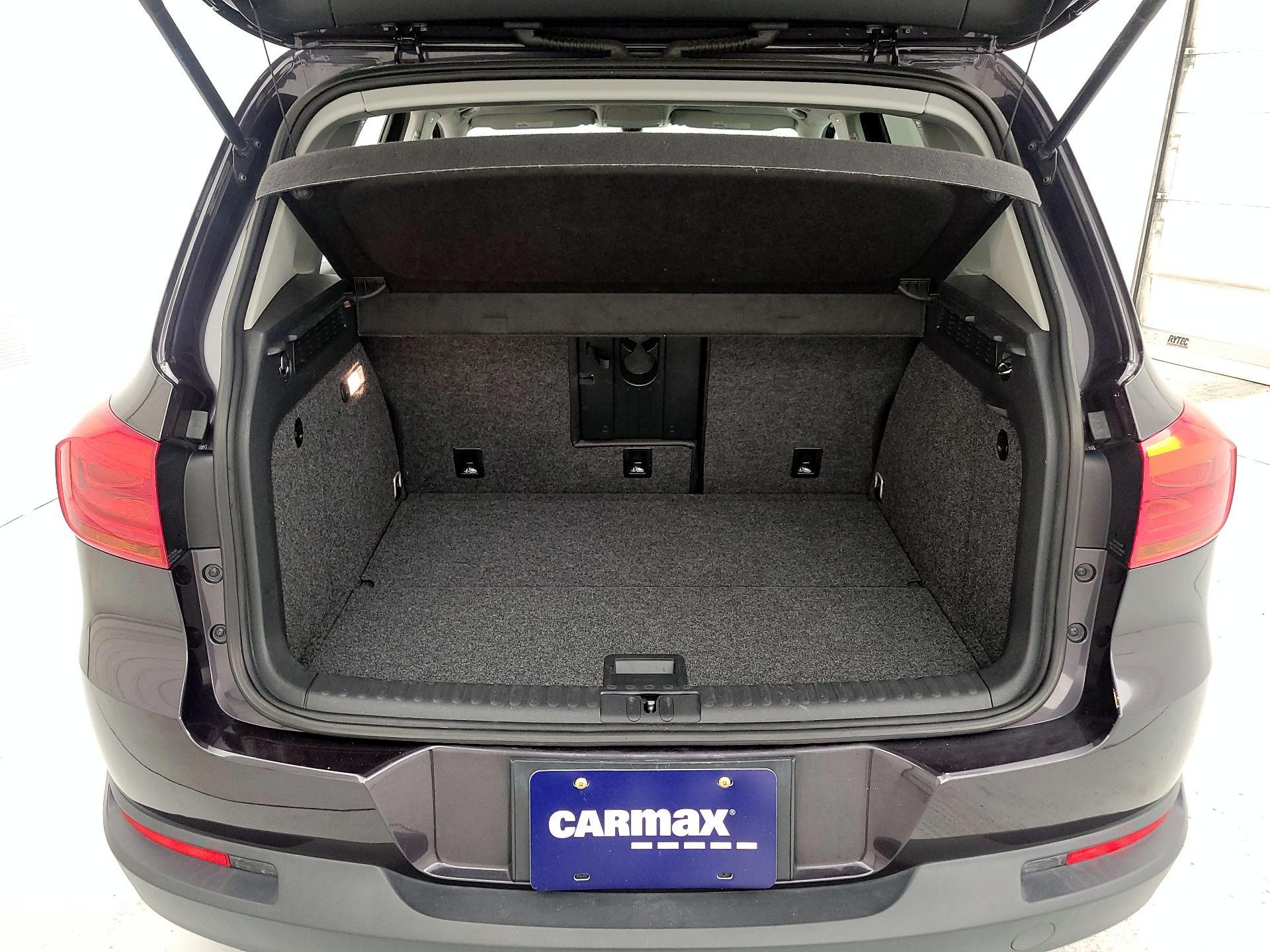 Thumbnail: 2016 Volkswagen Tiguan - 20