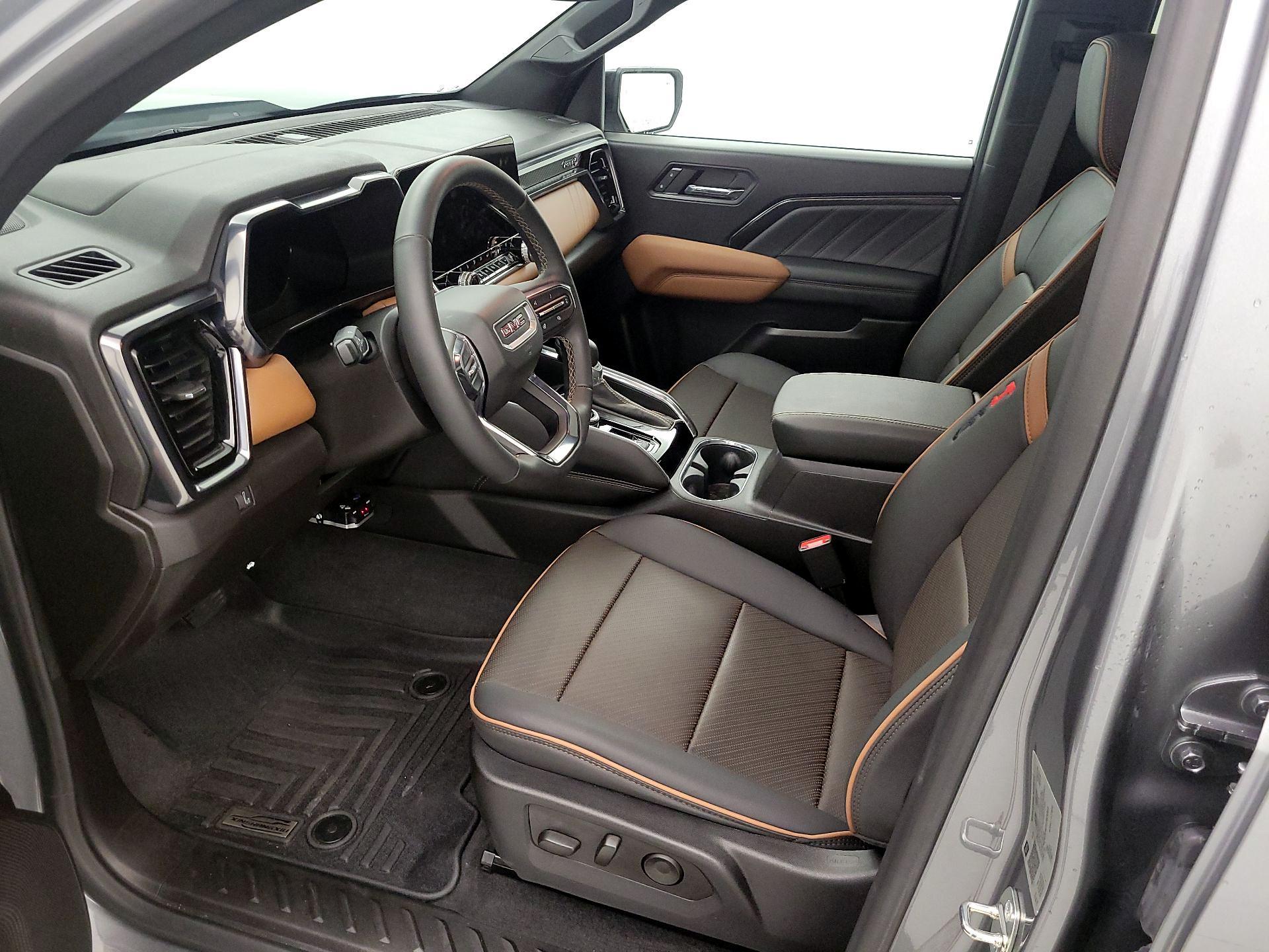 Thumbnail: 2023 GMC Canyon - 11