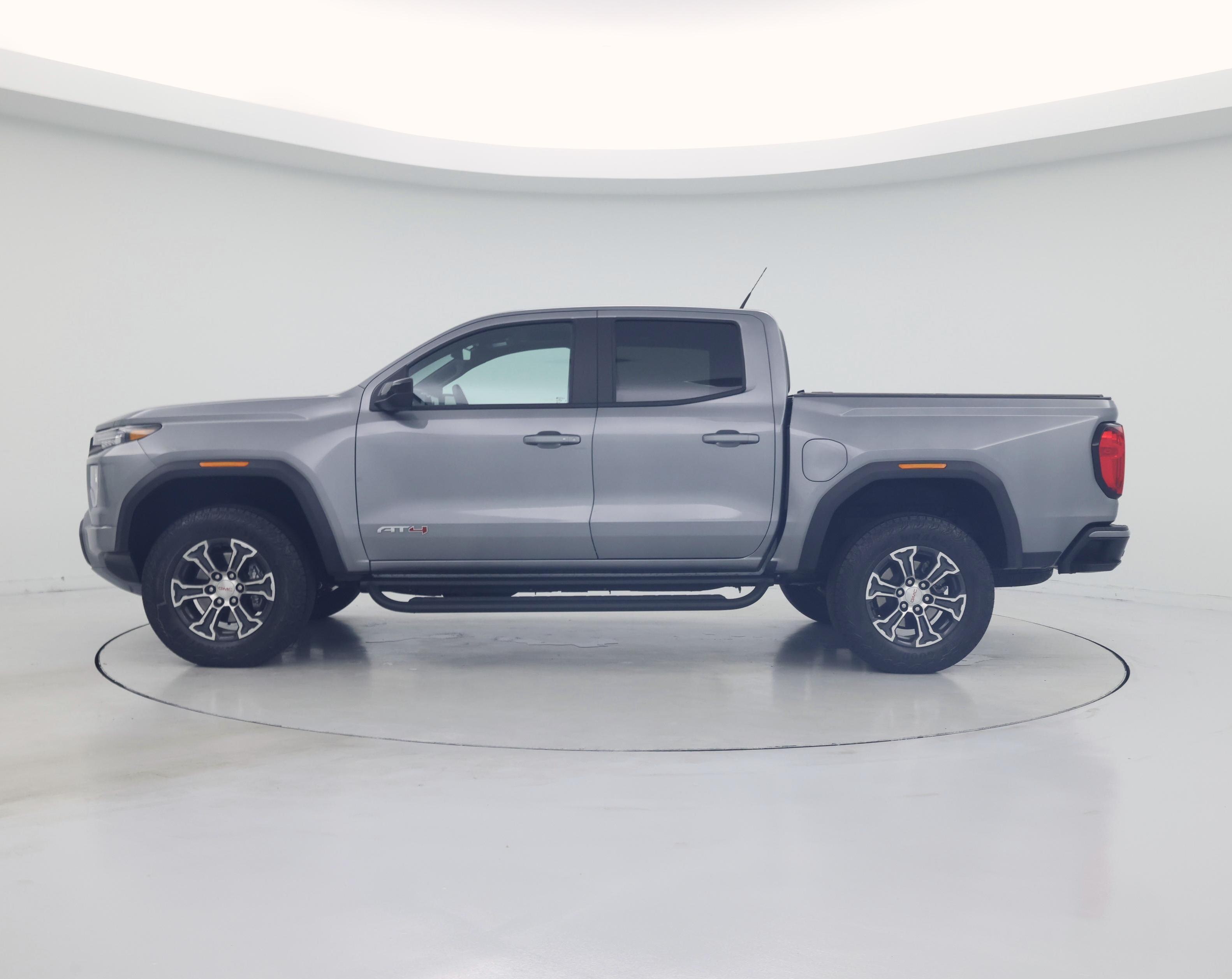 Thumbnail: 2023 GMC Canyon - 3
