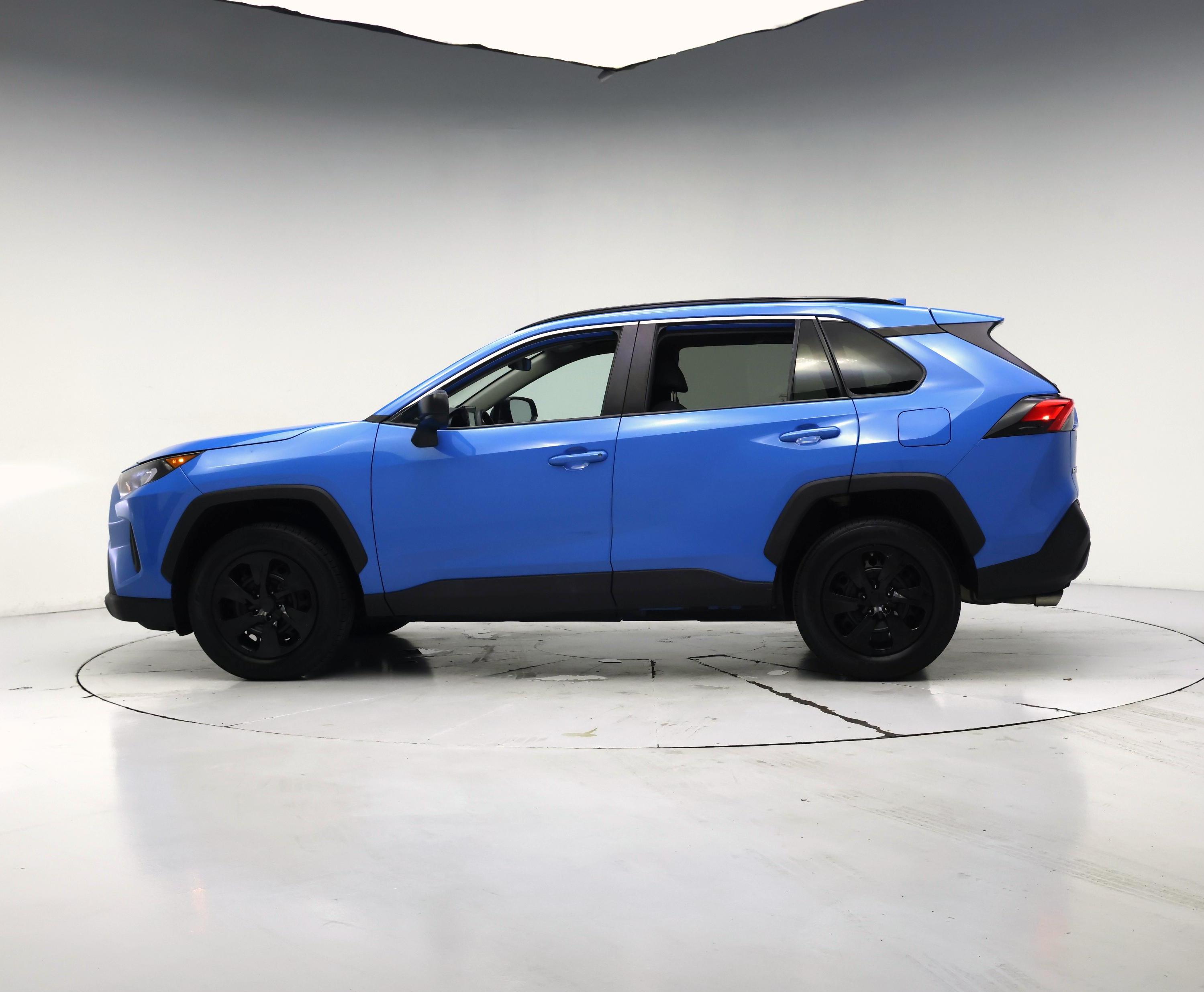 Thumbnail: 2020 Toyota RAV4 - 3