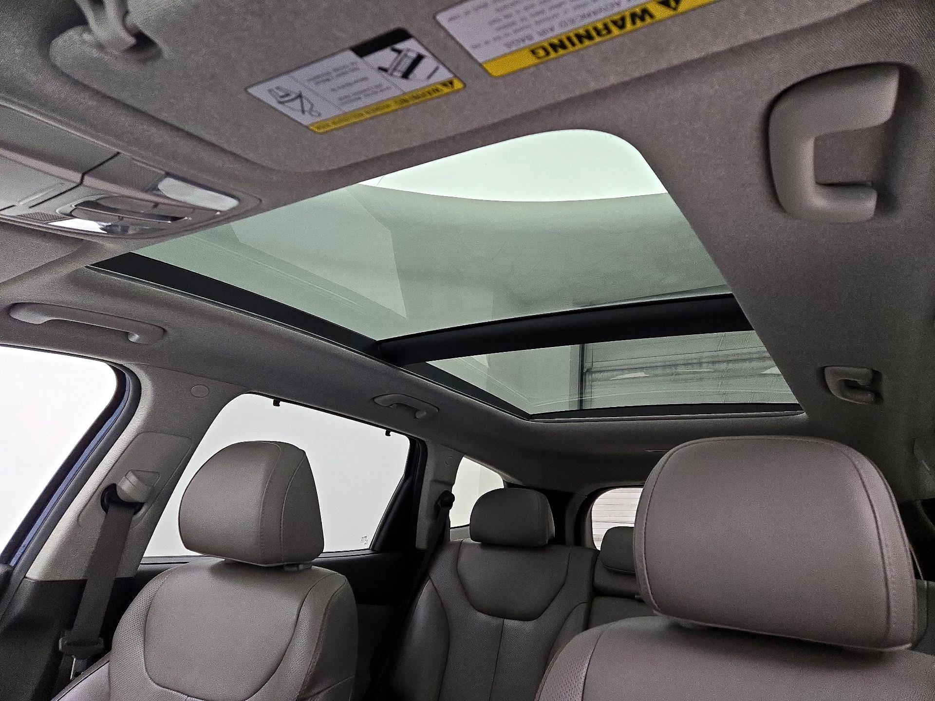 Thumbnail: 2019 Hyundai Santa Fe - 19