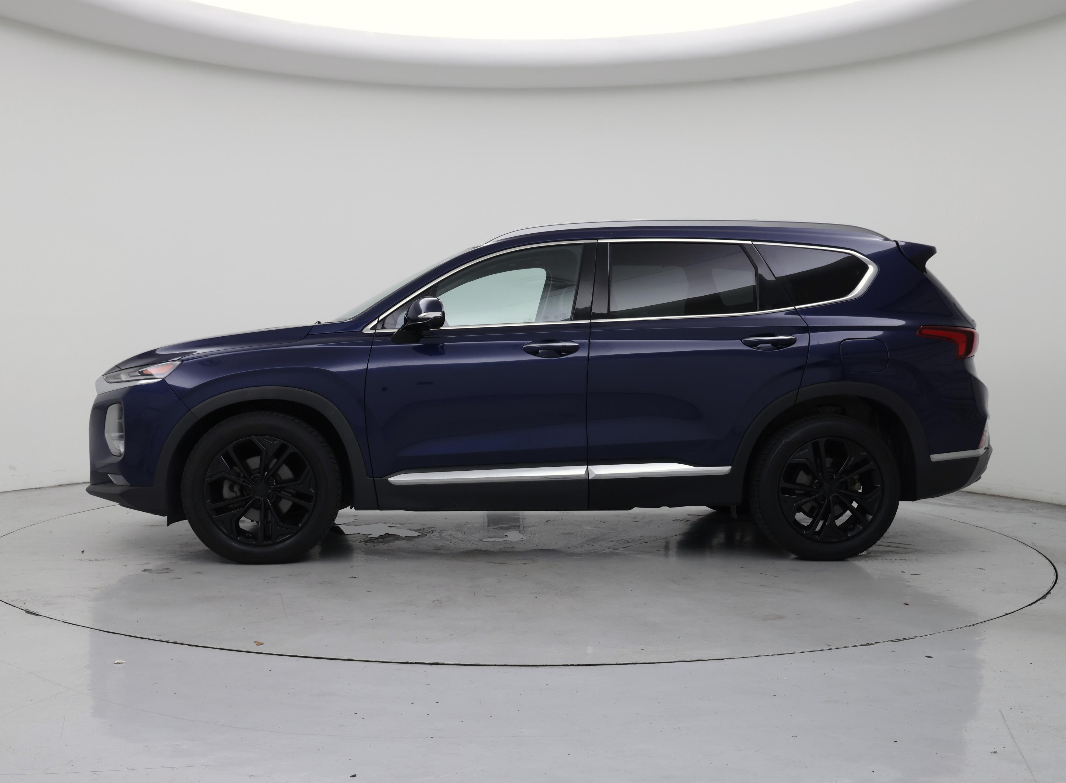 Thumbnail: 2019 Hyundai Santa Fe - 3