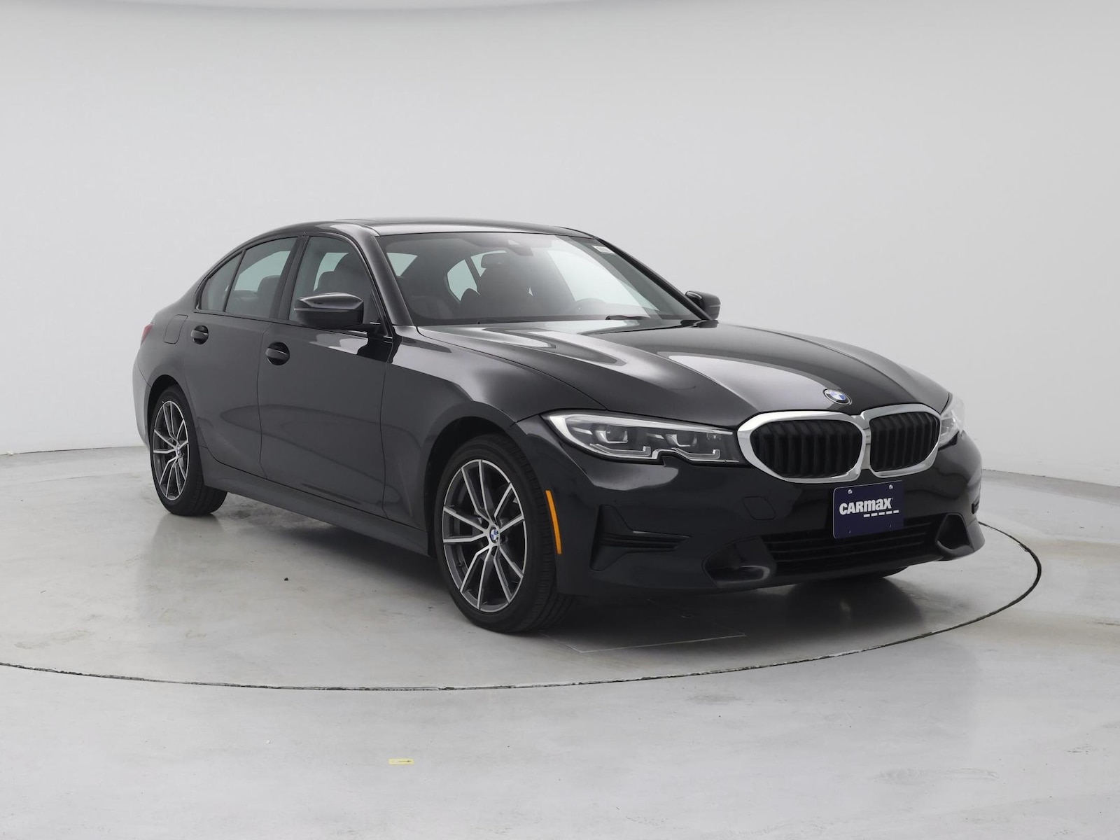 2022 BMW 3 Series 330i - Photo 2