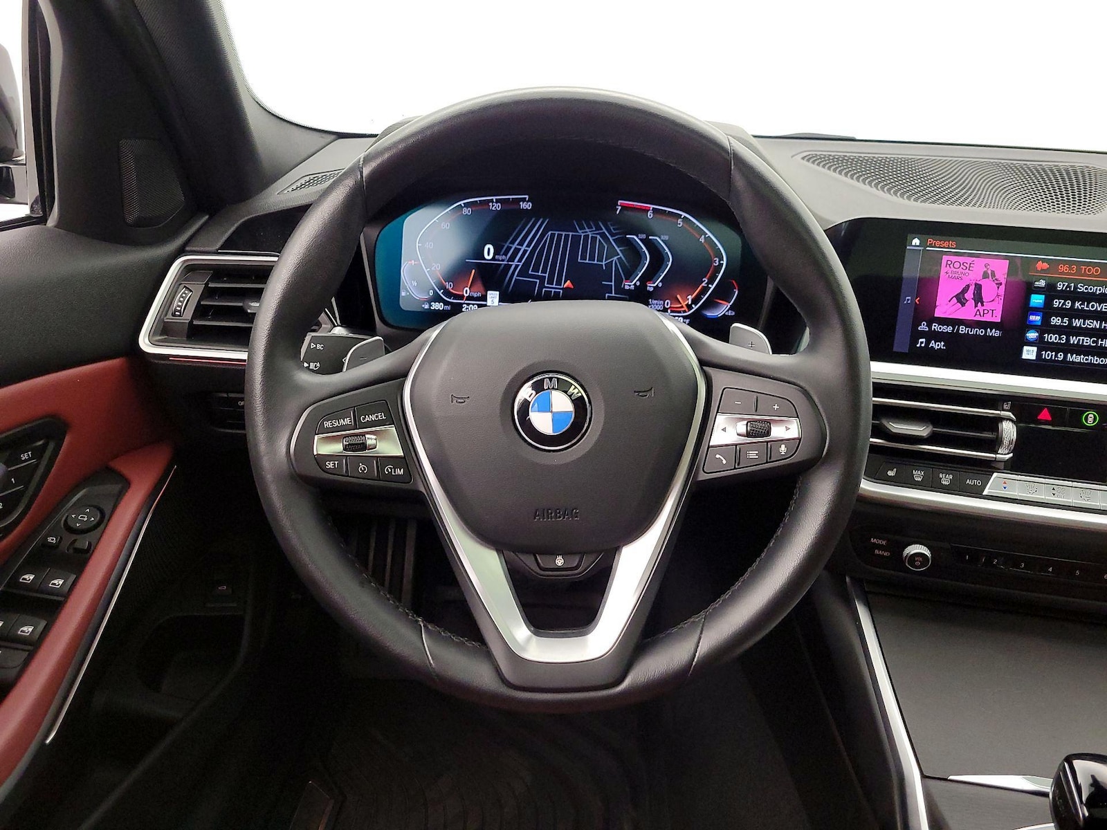 2022 BMW 3 Series 330i - Photo 11