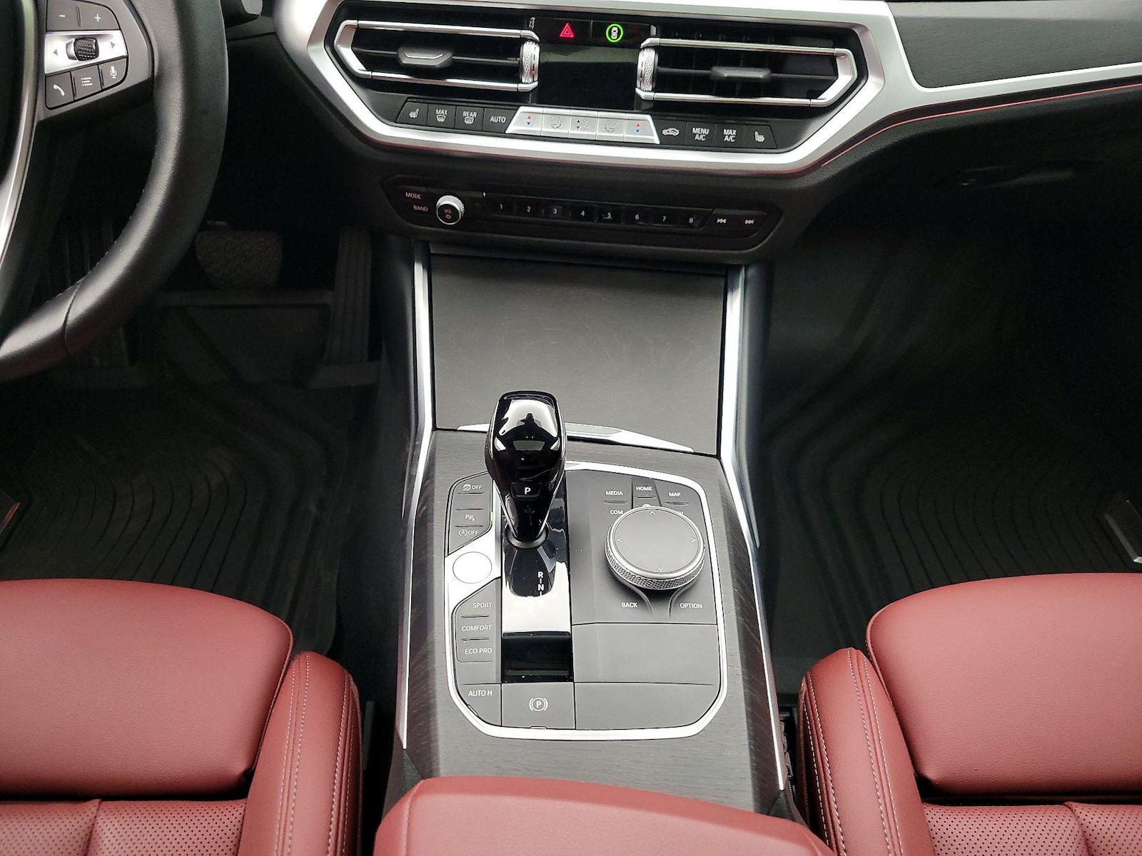 2022 BMW 3 Series 330i - Photo 19
