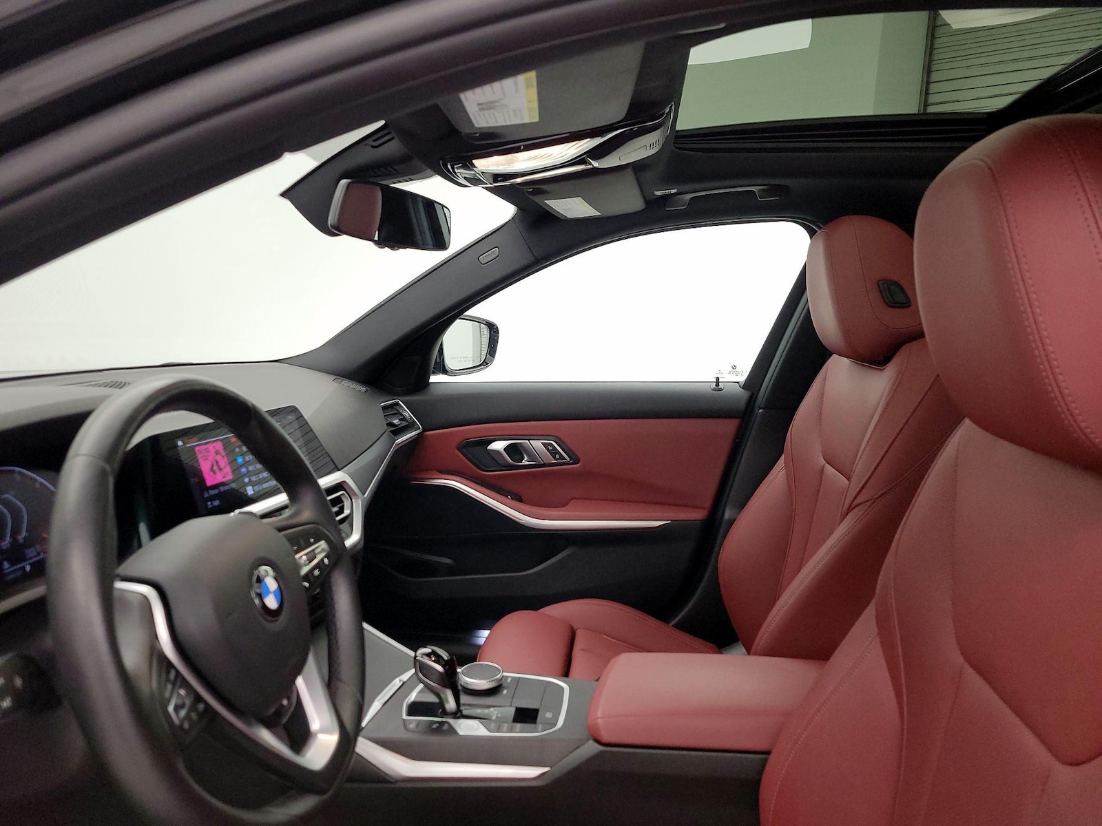 2022 BMW 3 Series 330i - Photo 21