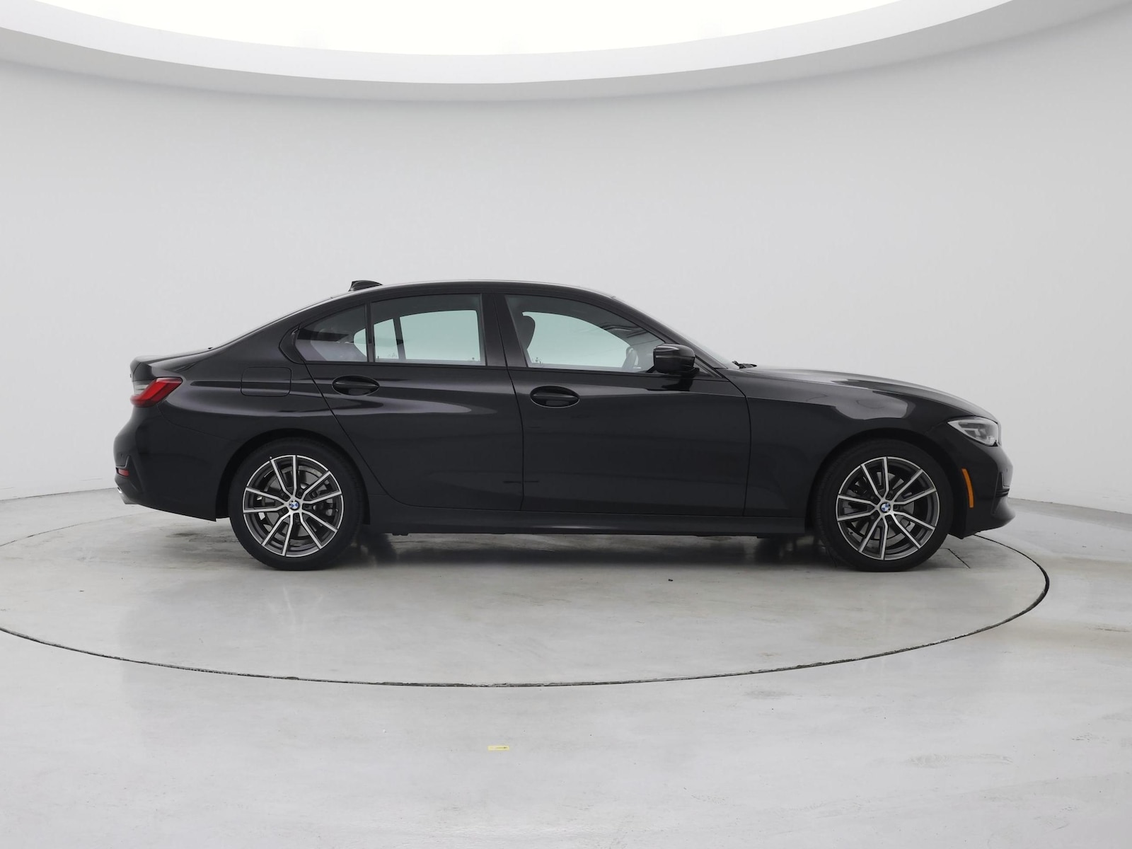 2022 BMW 3 Series 330i - Photo 8