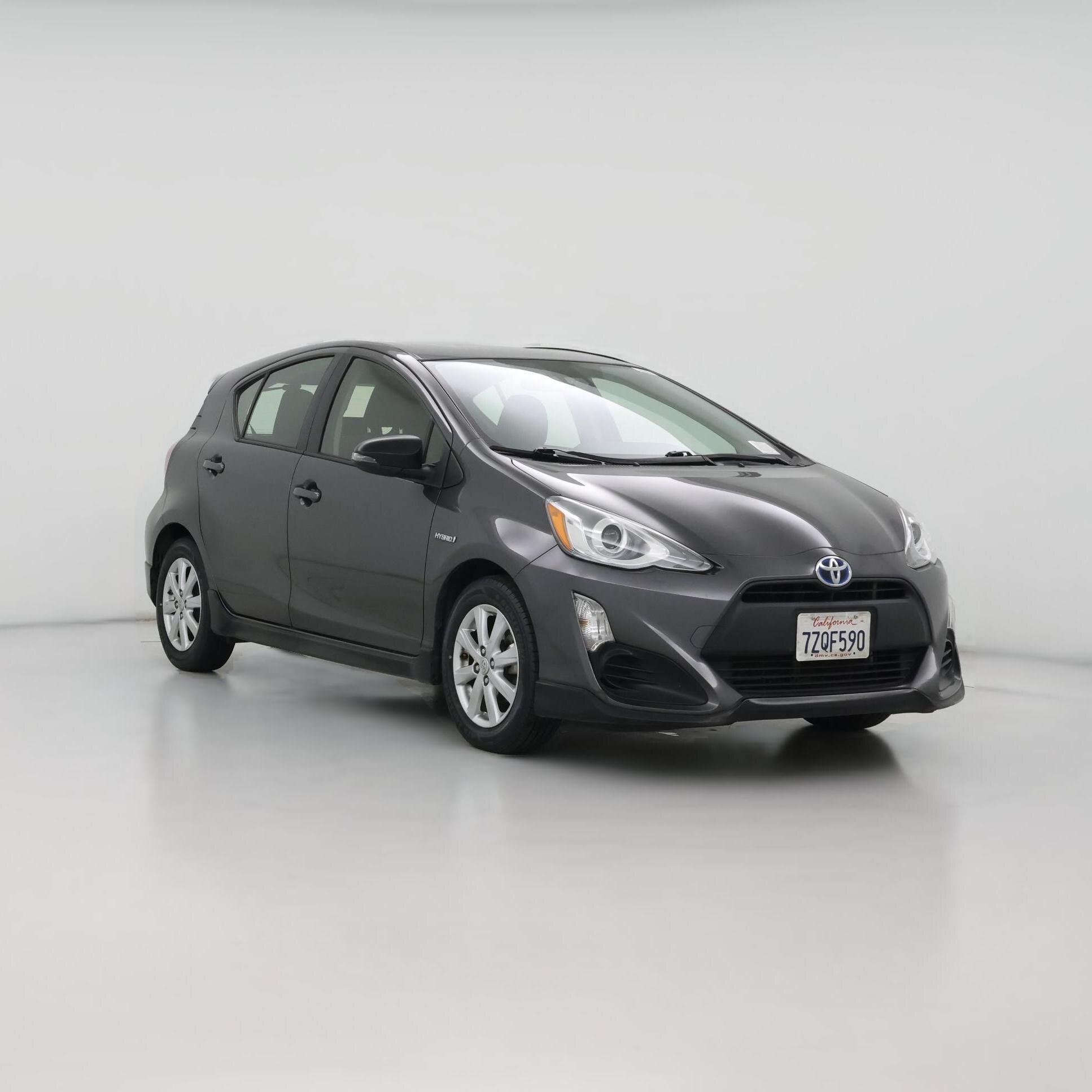 Thumbnail: 2017 Toyota Prius c - 1