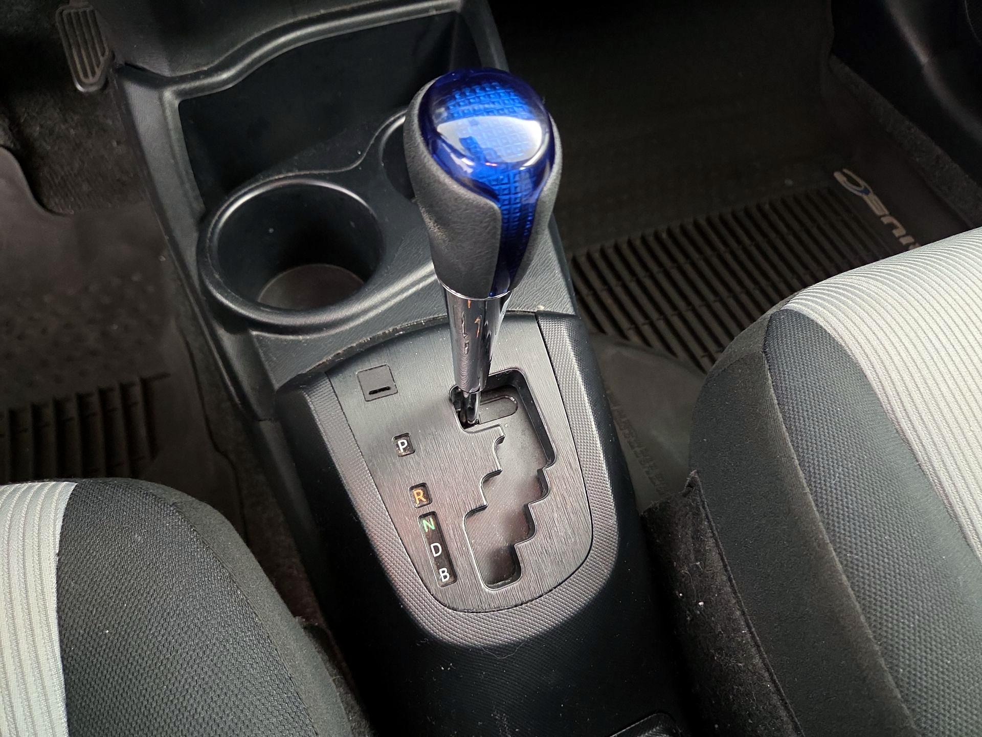 Thumbnail: 2017 Toyota Prius c - 16