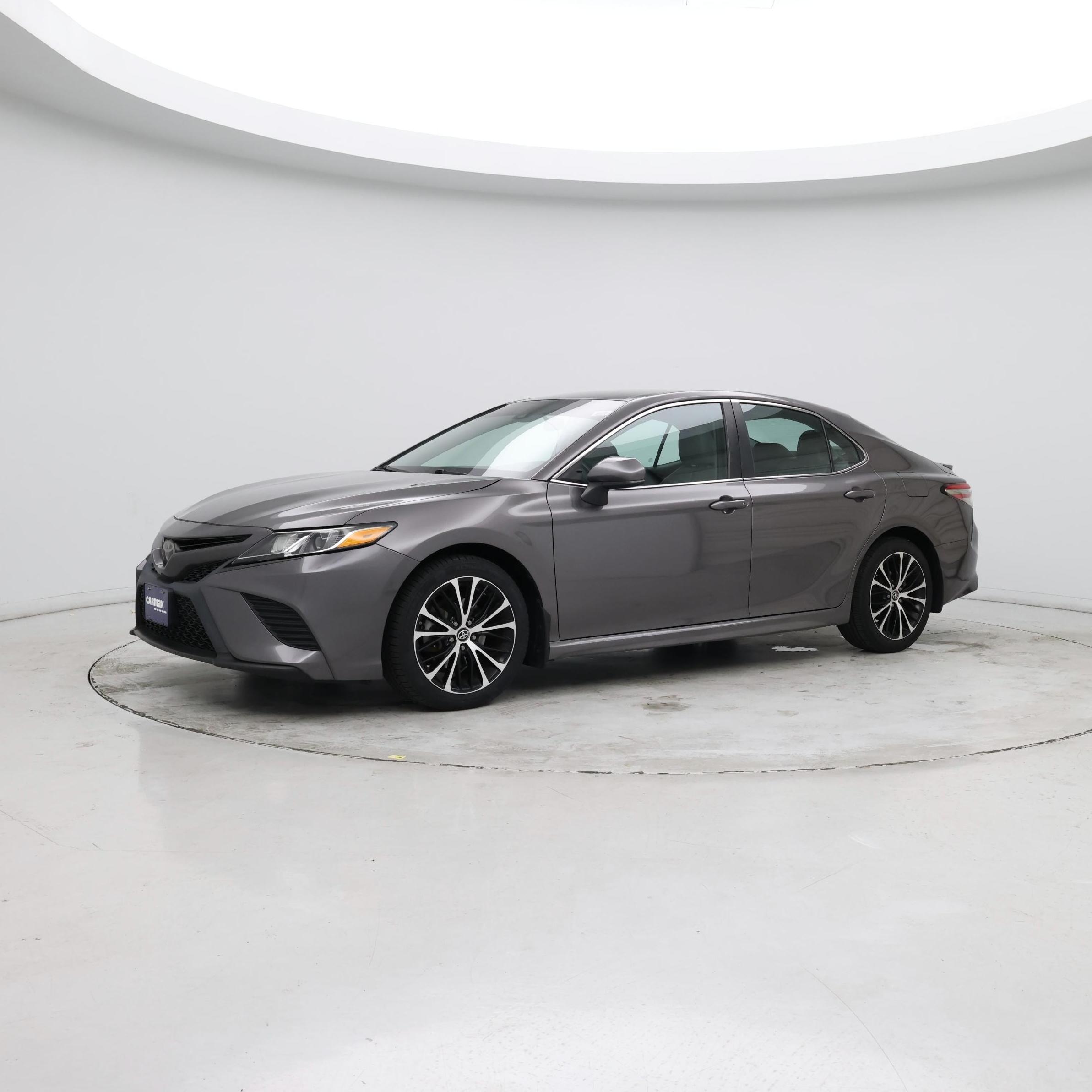 Thumbnail: 2019 Toyota Camry - 3