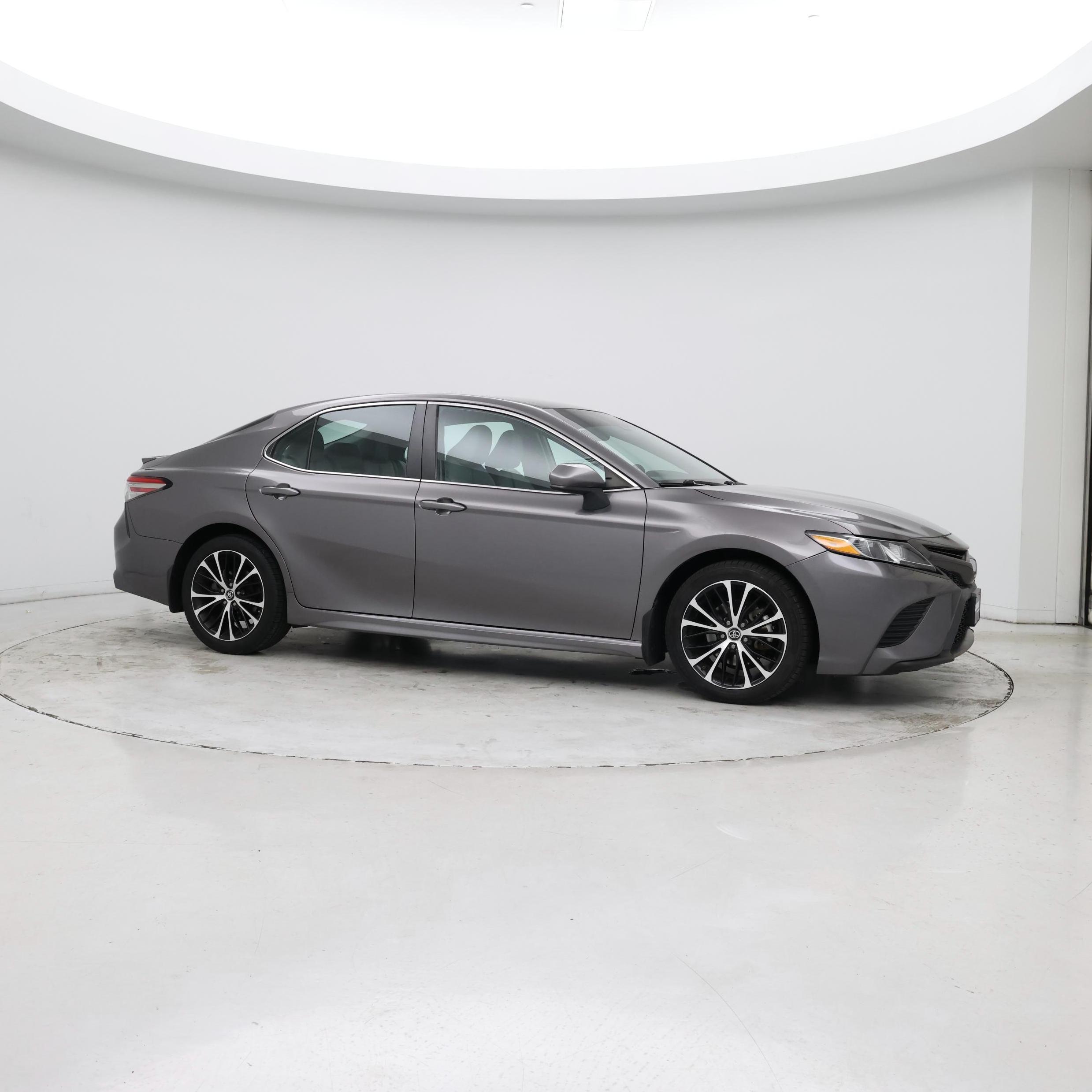 Thumbnail: 2019 Toyota Camry - 7