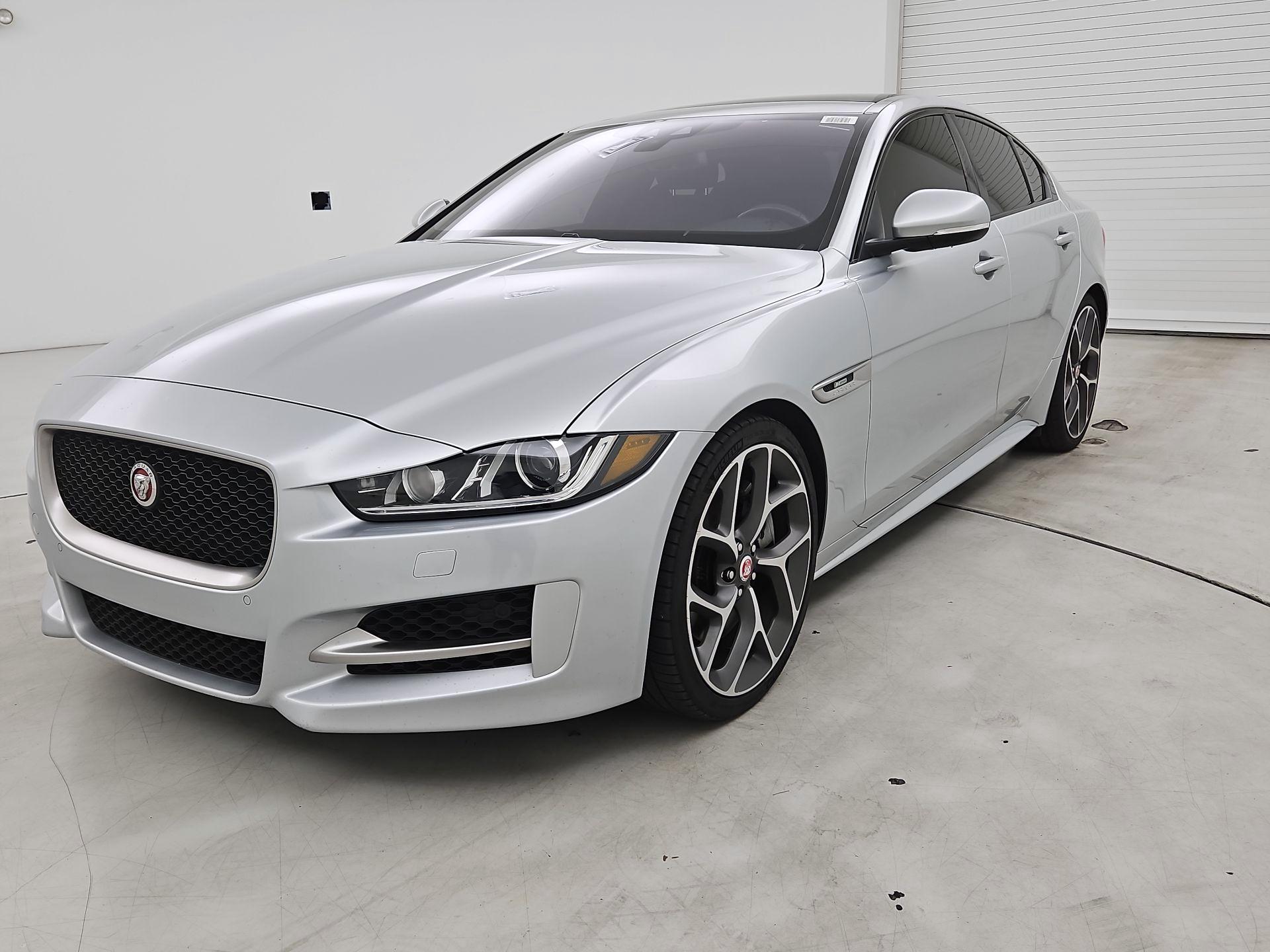 Thumbnail: 2018 Jaguar XE - 3