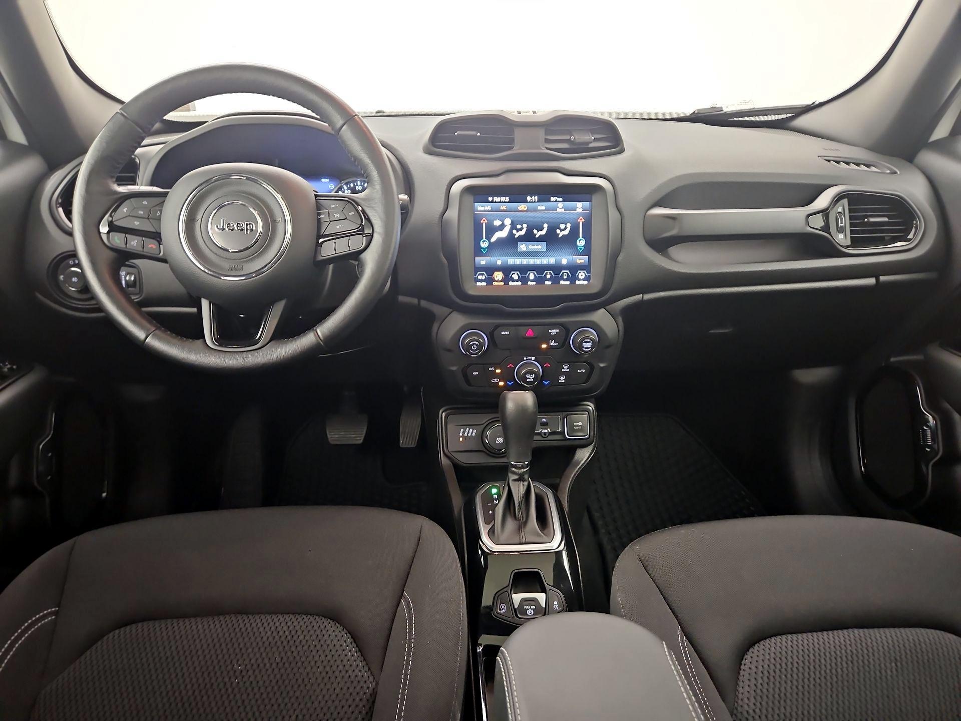 Thumbnail: 2022 Jeep Renegade - 9
