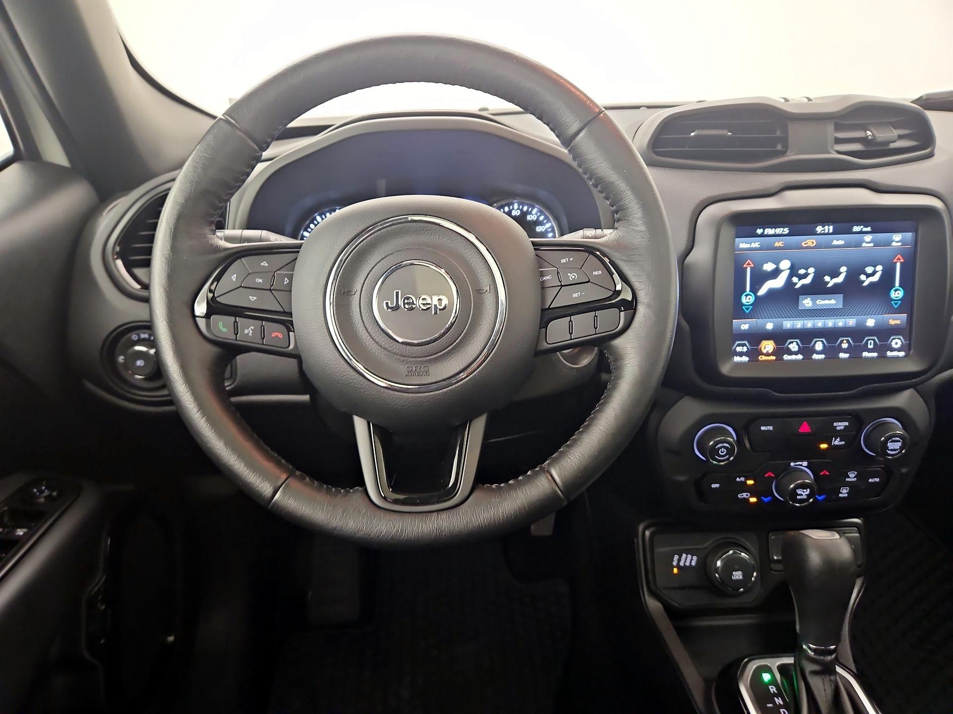 Thumbnail: 2022 Jeep Renegade - 10