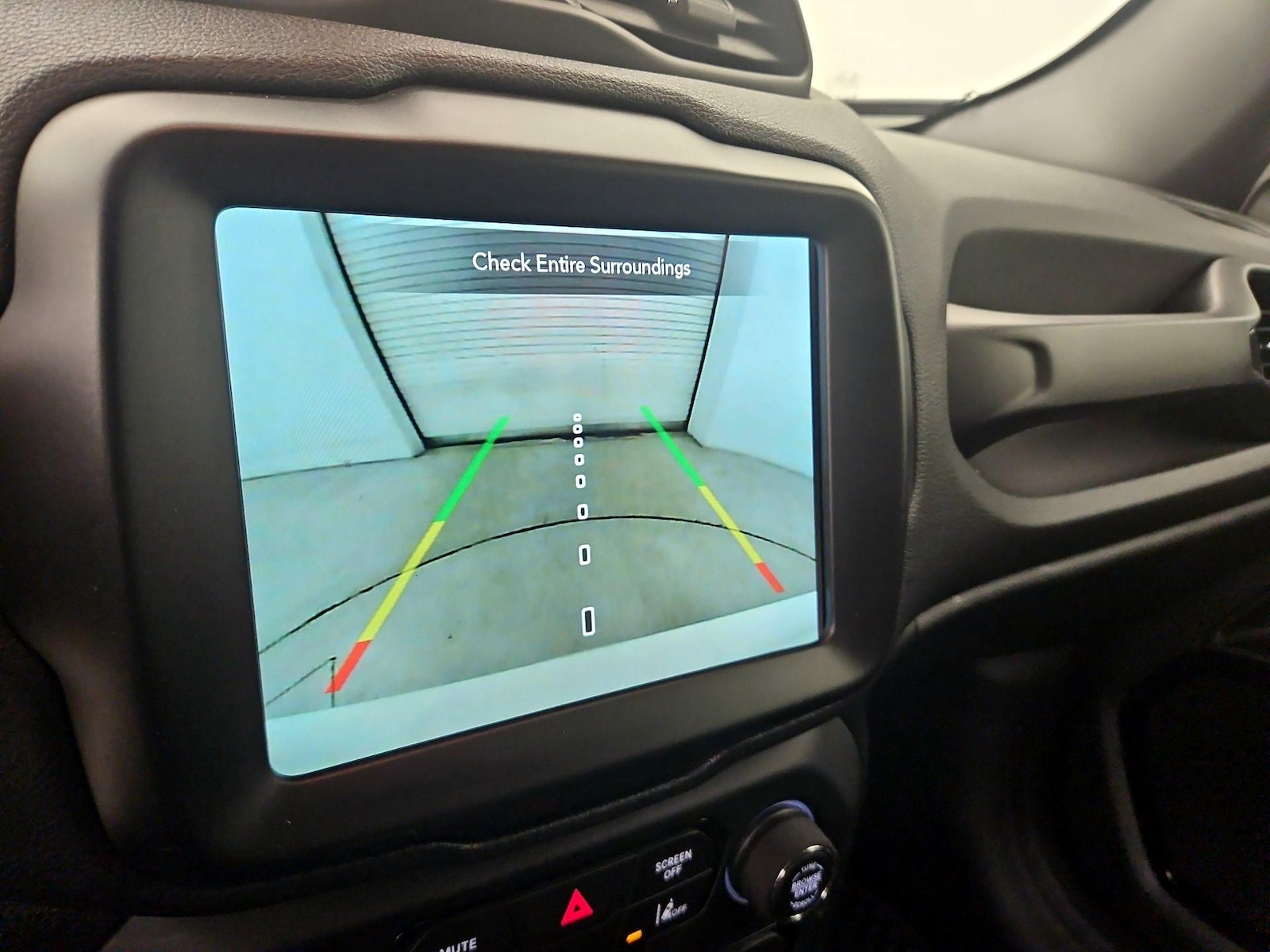 2022 Jeep Renegade Altitude - Photo 15