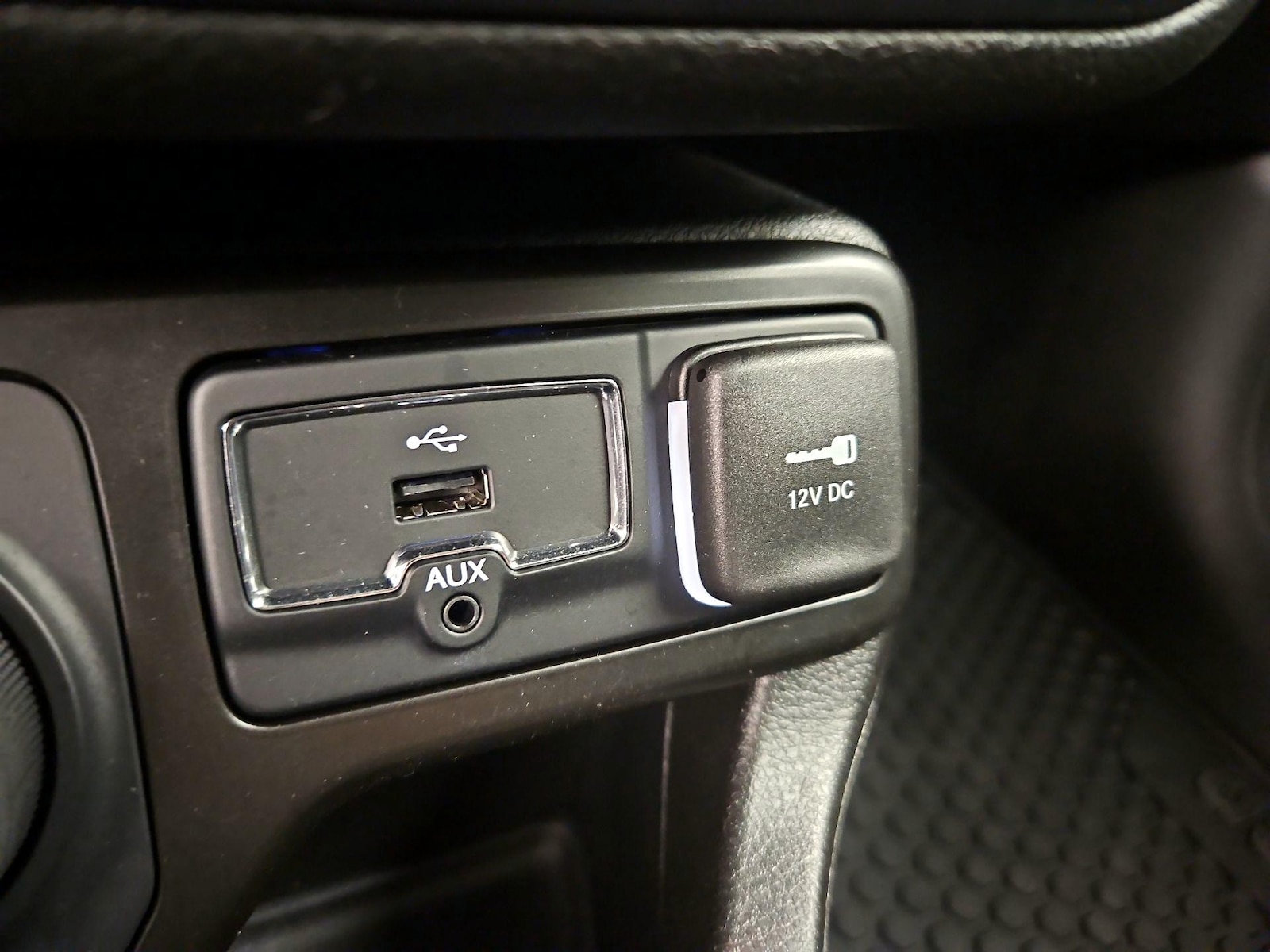2022 Jeep Renegade Altitude - Photo 19