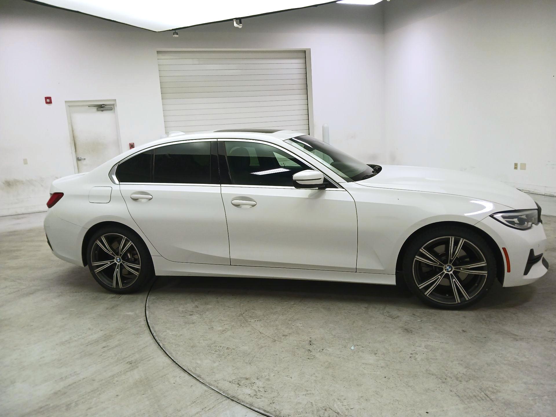 Thumbnail: 2020 BMW 3 Series - 4