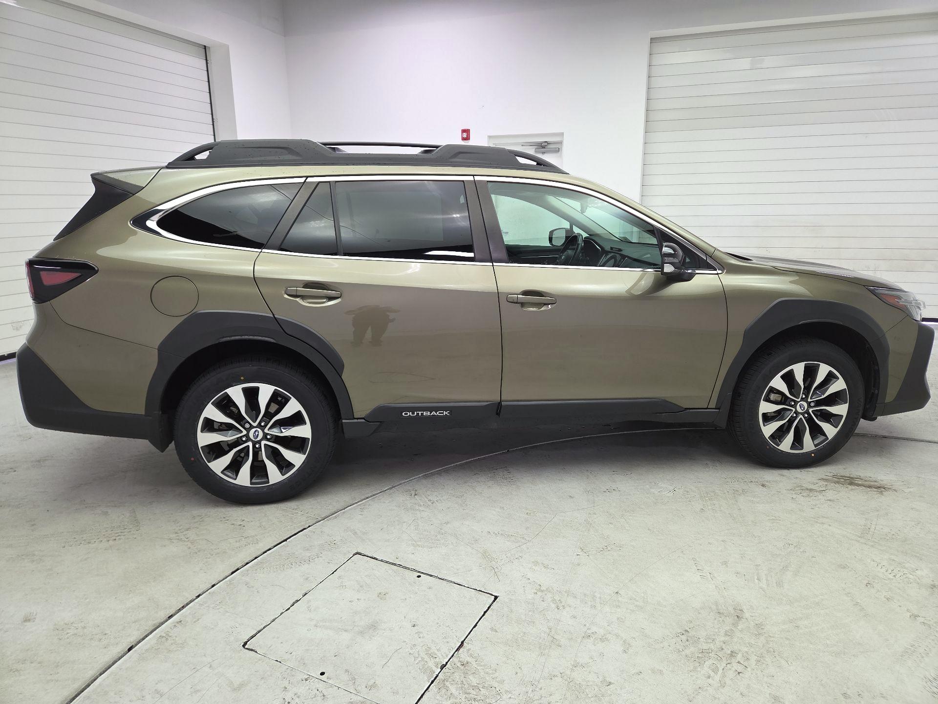 Thumbnail: 2023 Subaru Outback - 4