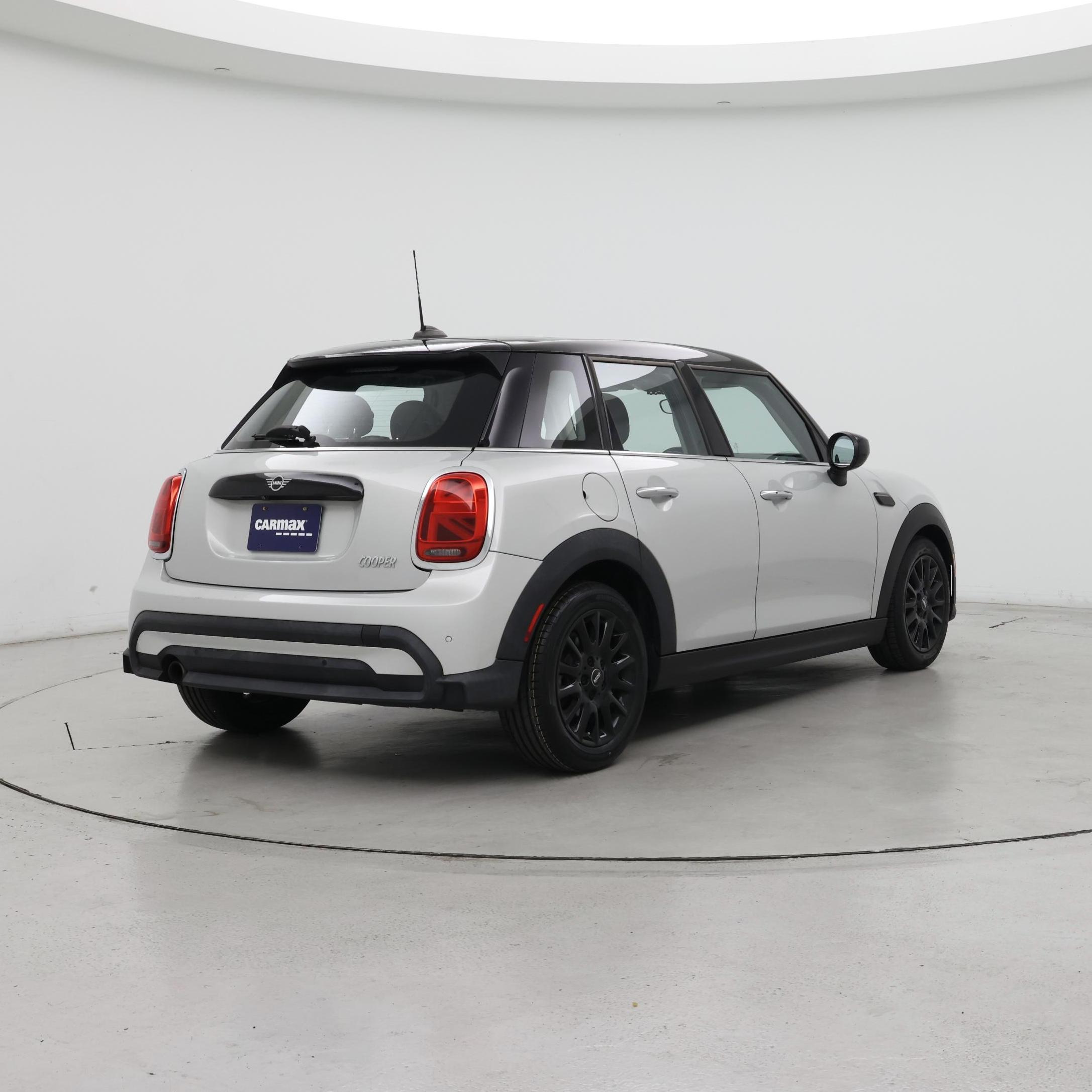 Thumbnail: 2022 MINI Cooper Hardtop - 8