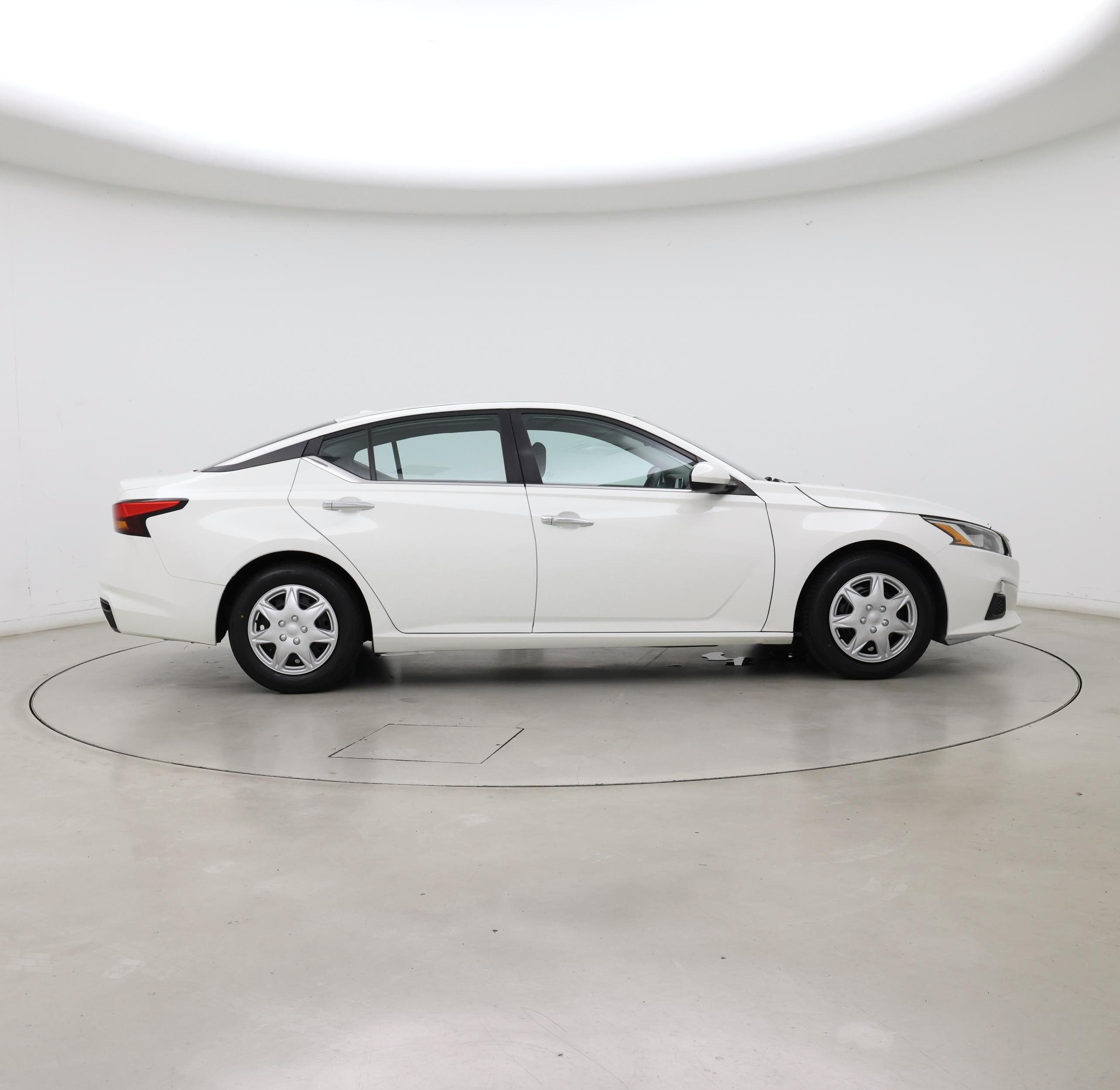 Thumbnail: 2019 Nissan Altima - 7