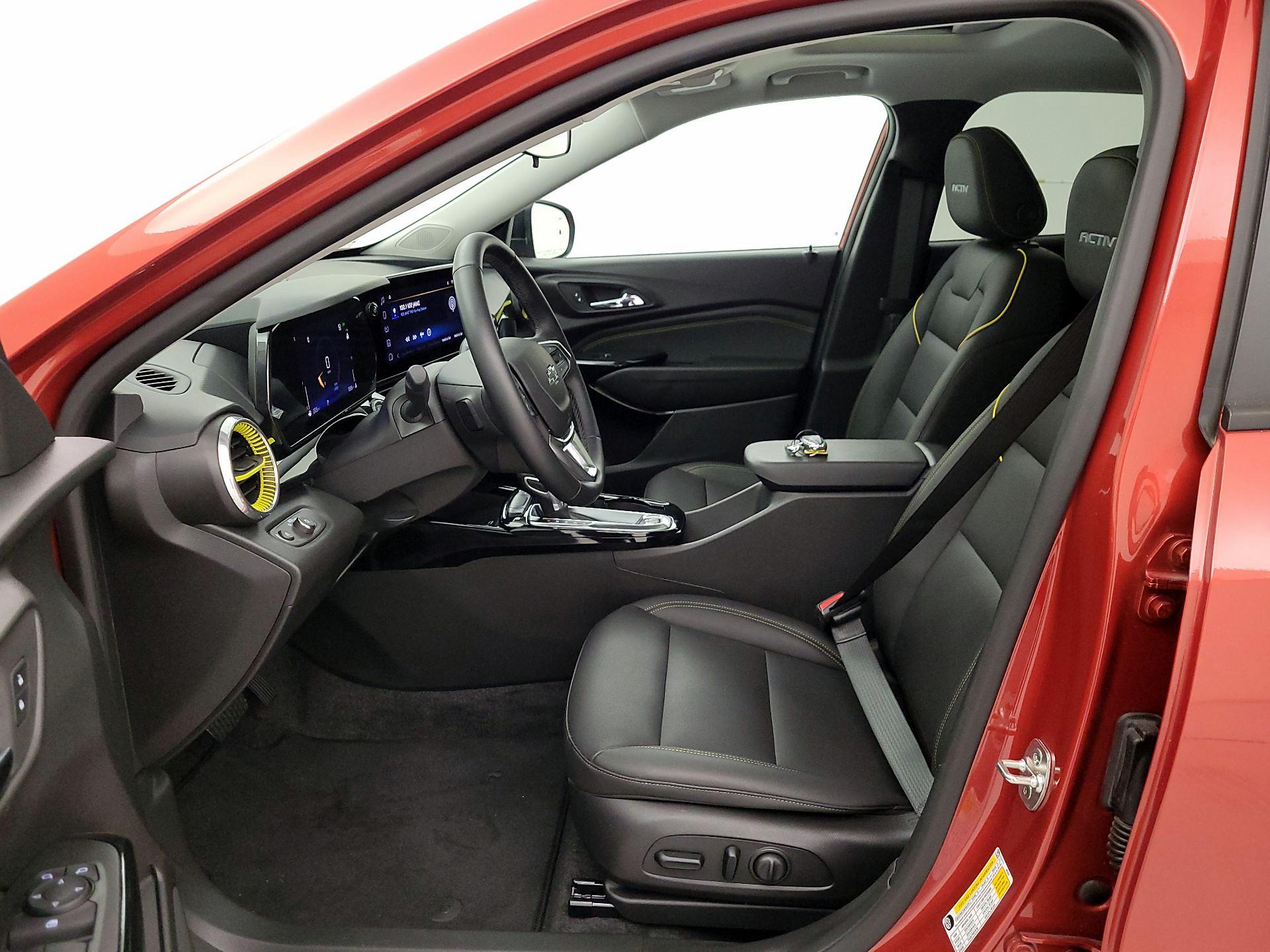 Thumbnail: 2024 Chevrolet Trax - 11