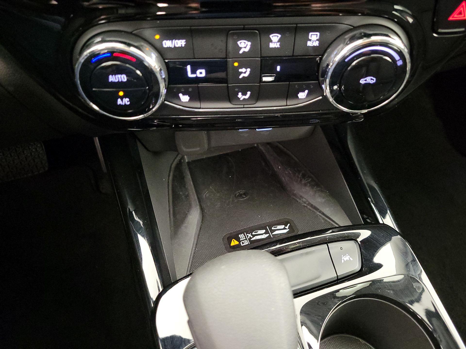 Thumbnail: 2024 Chevrolet Trax - 16